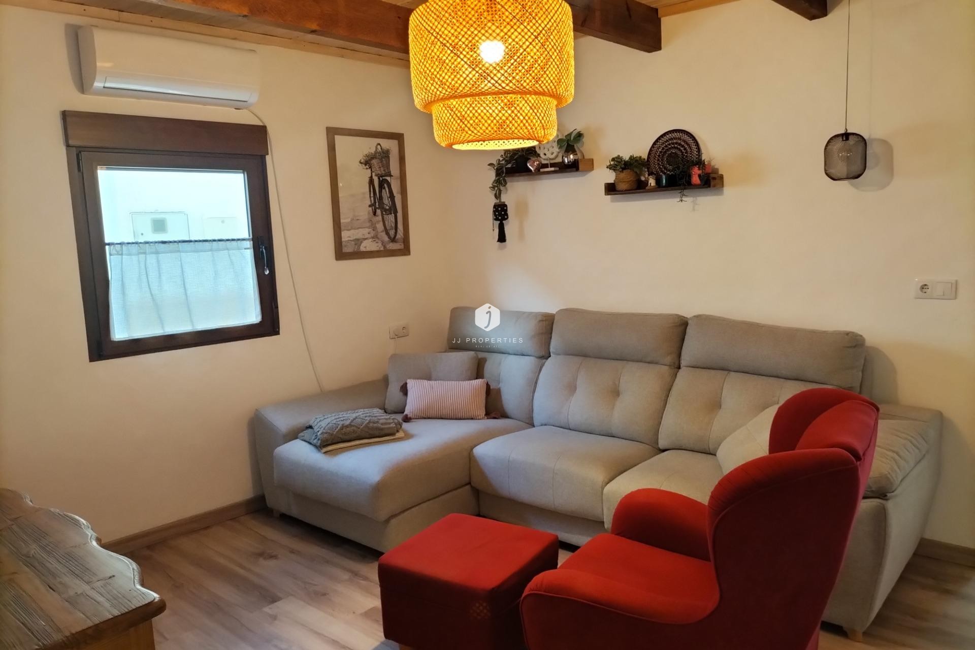 Tweedehands - Chalet -
Formentera del Segura - Centro