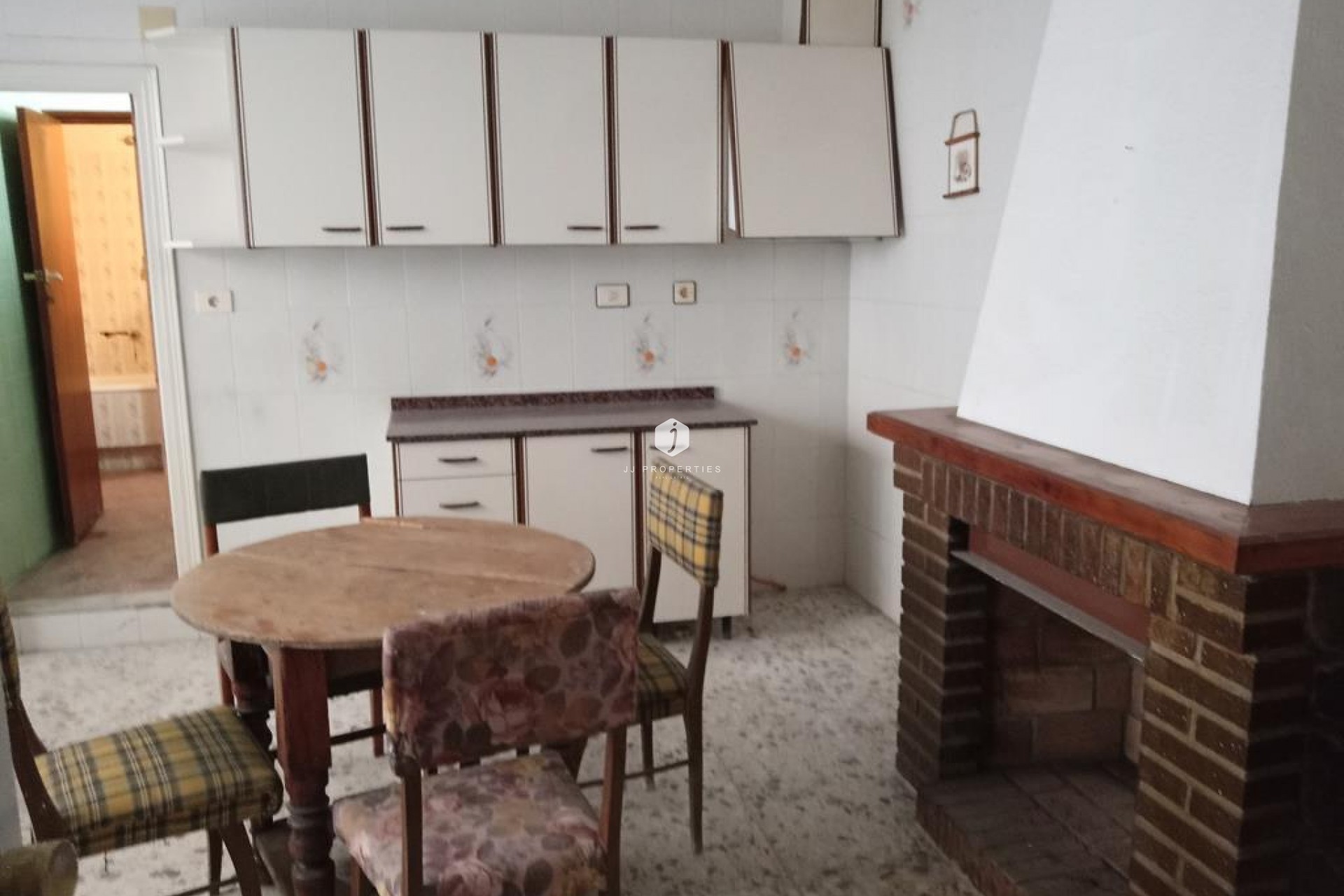 Tweedehands - Chalet -
HurchIllo - PUEBLO CENTRO