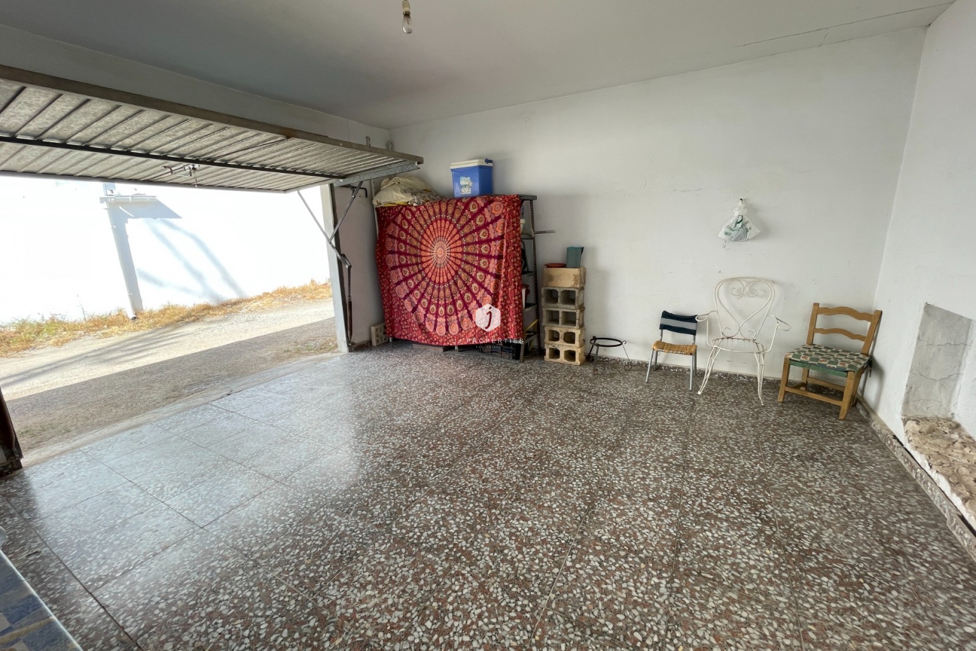 Tweedehands - Chalet -
Jacarilla - Inland