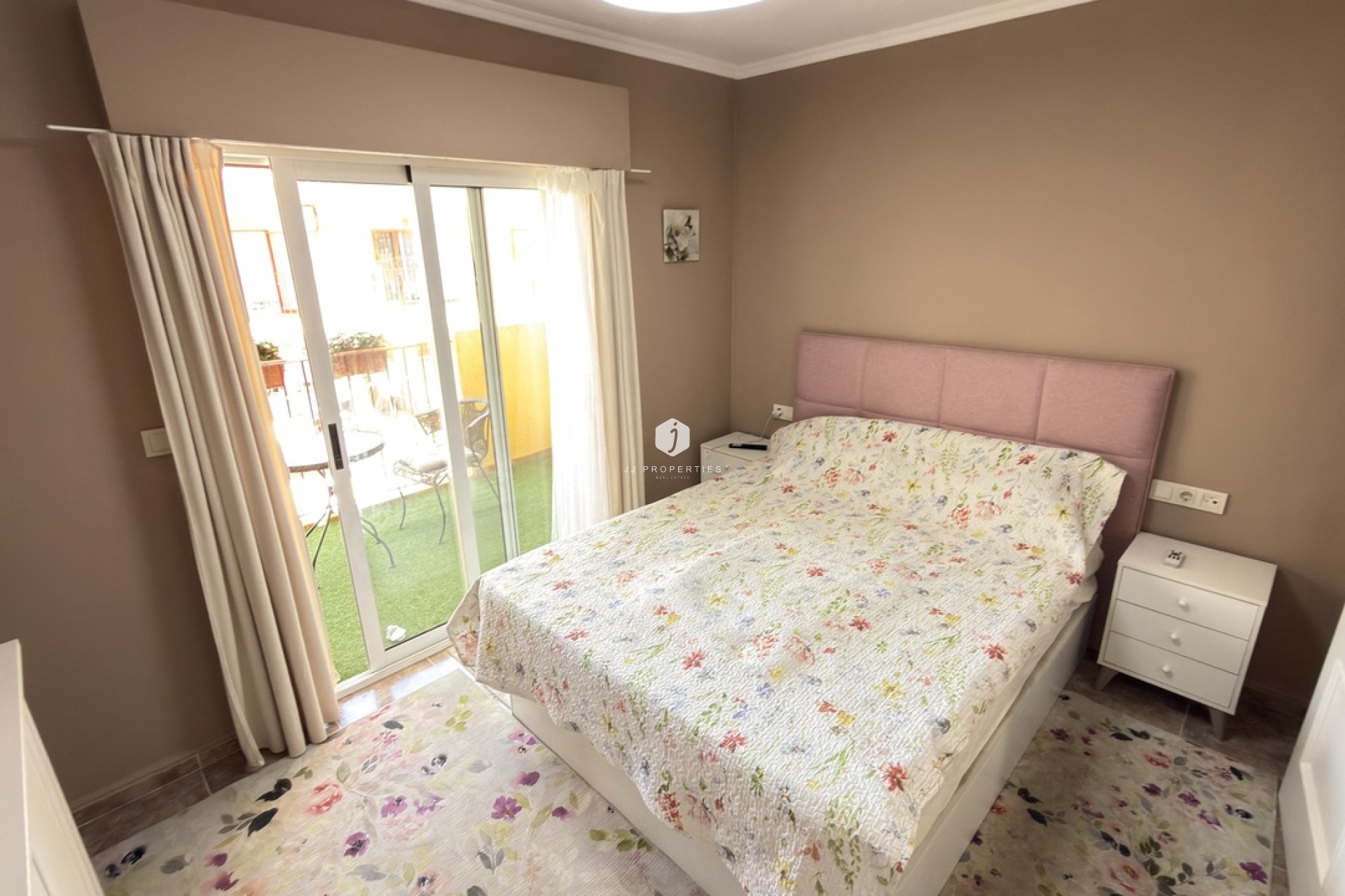 Tweedehands - Chalet -
La Zenia - Costa Blanca