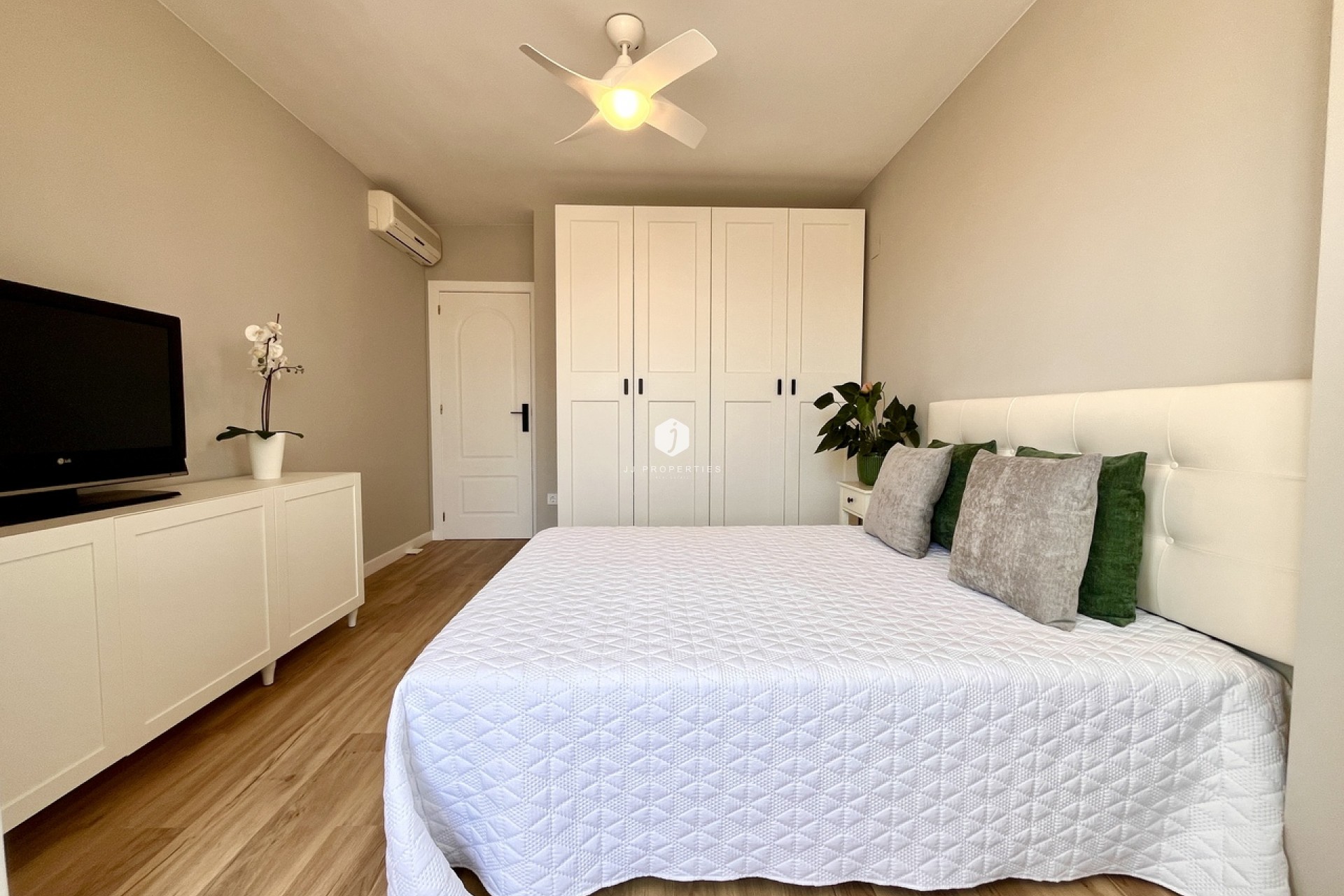 Tweedehands - Chalet -
Los Altos - Costa Blanca