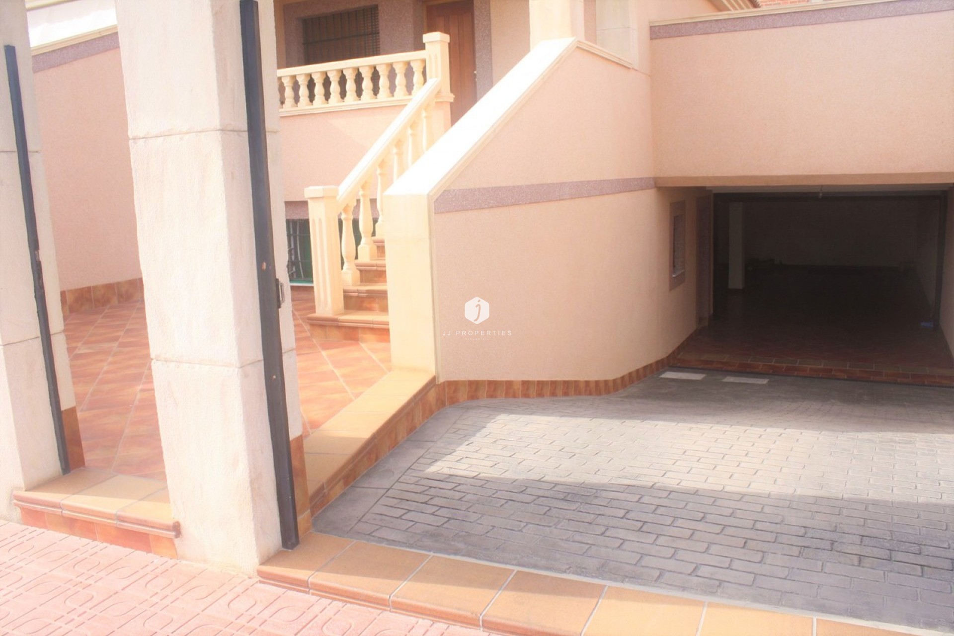 Tweedehands - Chalet -
Los Altos - Costa Blanca