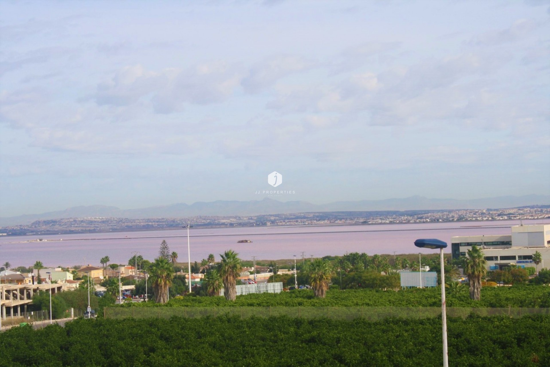 Tweedehands - Chalet -
Los Altos - Costa Blanca