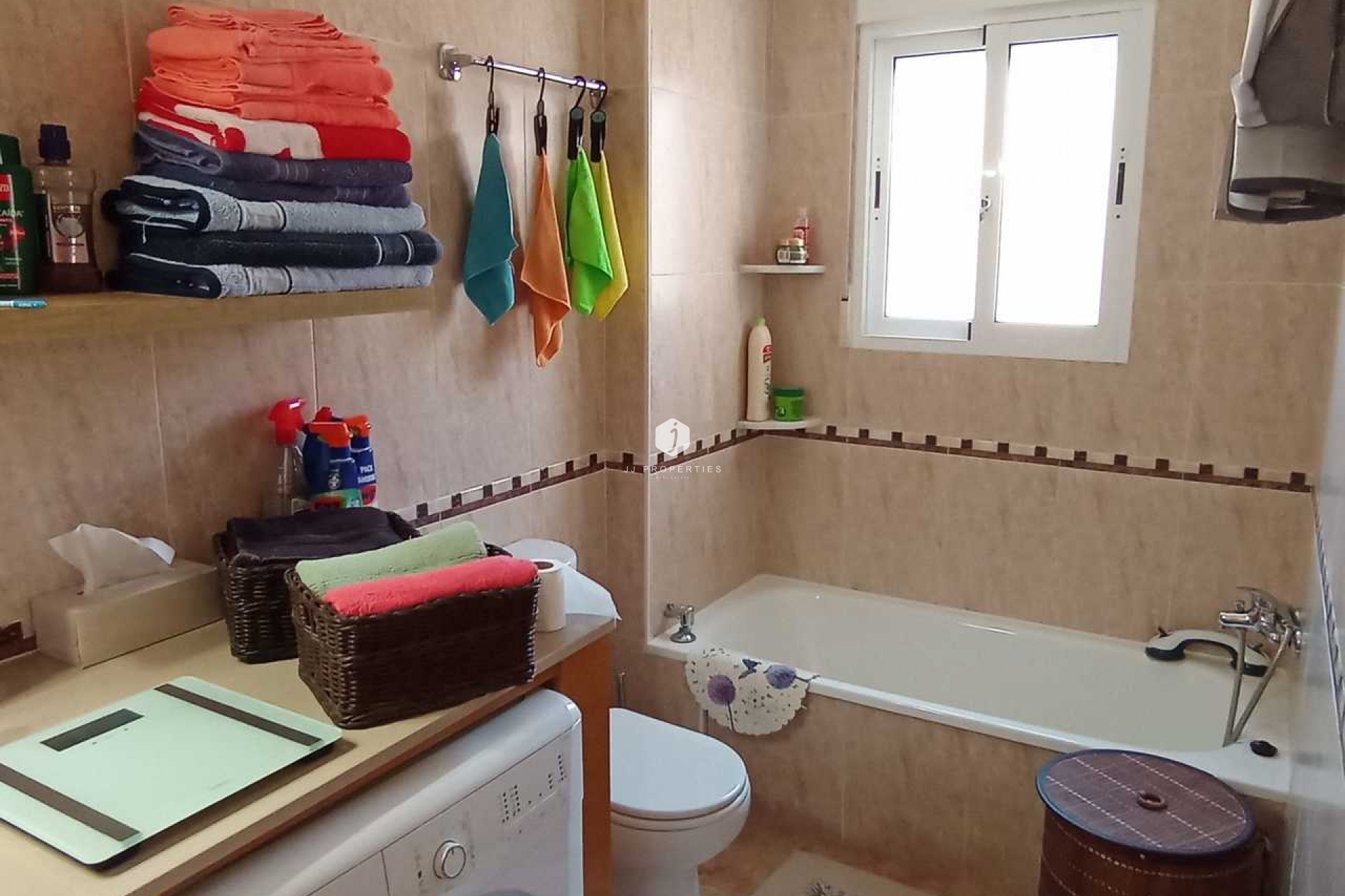 Tweedehands - Chalet -
Los Dolses - Inland