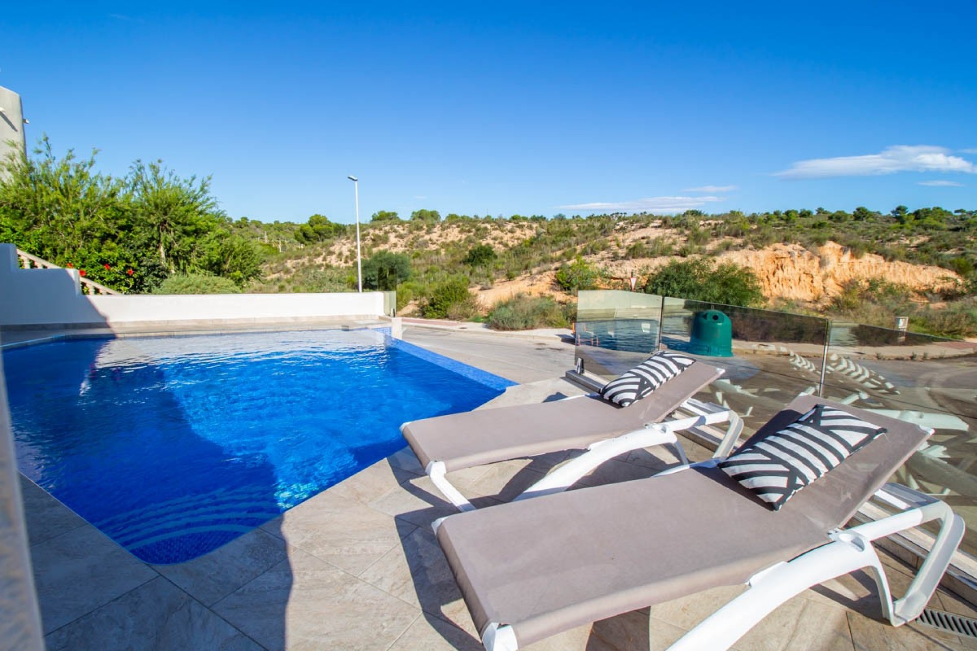 Tweedehands - Chalet -
Orihuela Costa - Costa Blanca