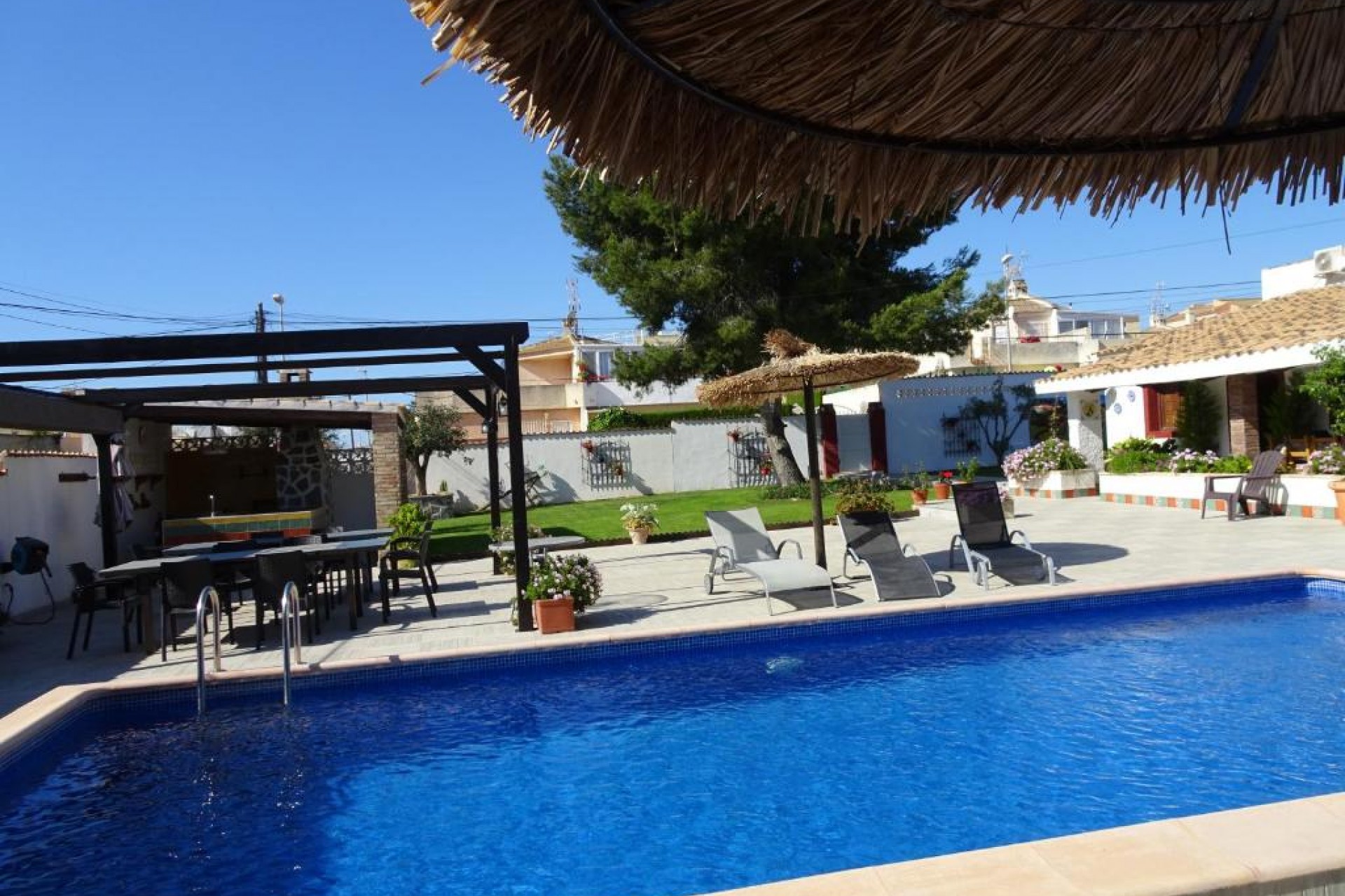 Tweedehands - Chalet -
Orihuela Costa - Costa Blanca