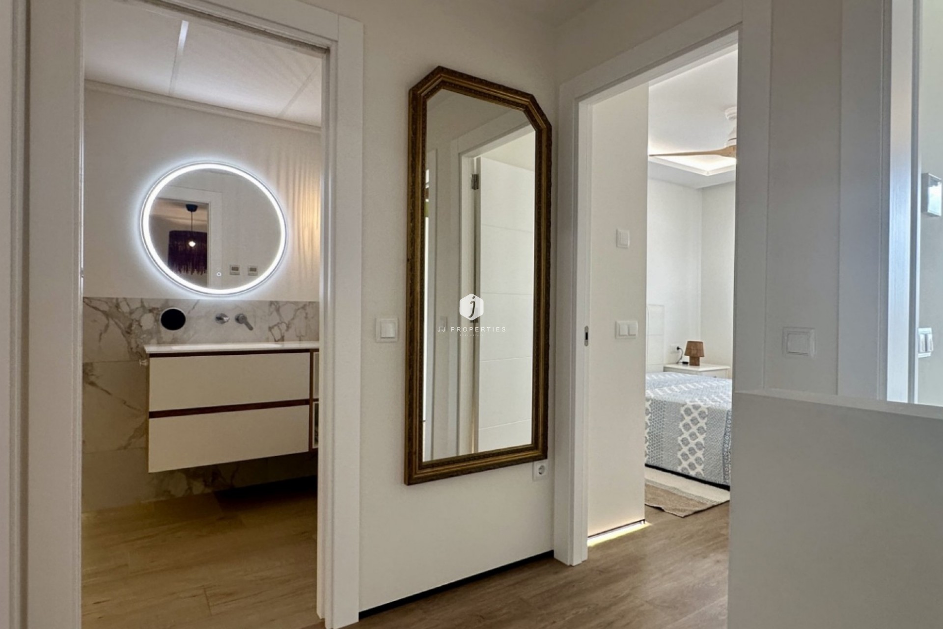 Tweedehands - Chalet -
Orihuela Costa - Costa Blanca