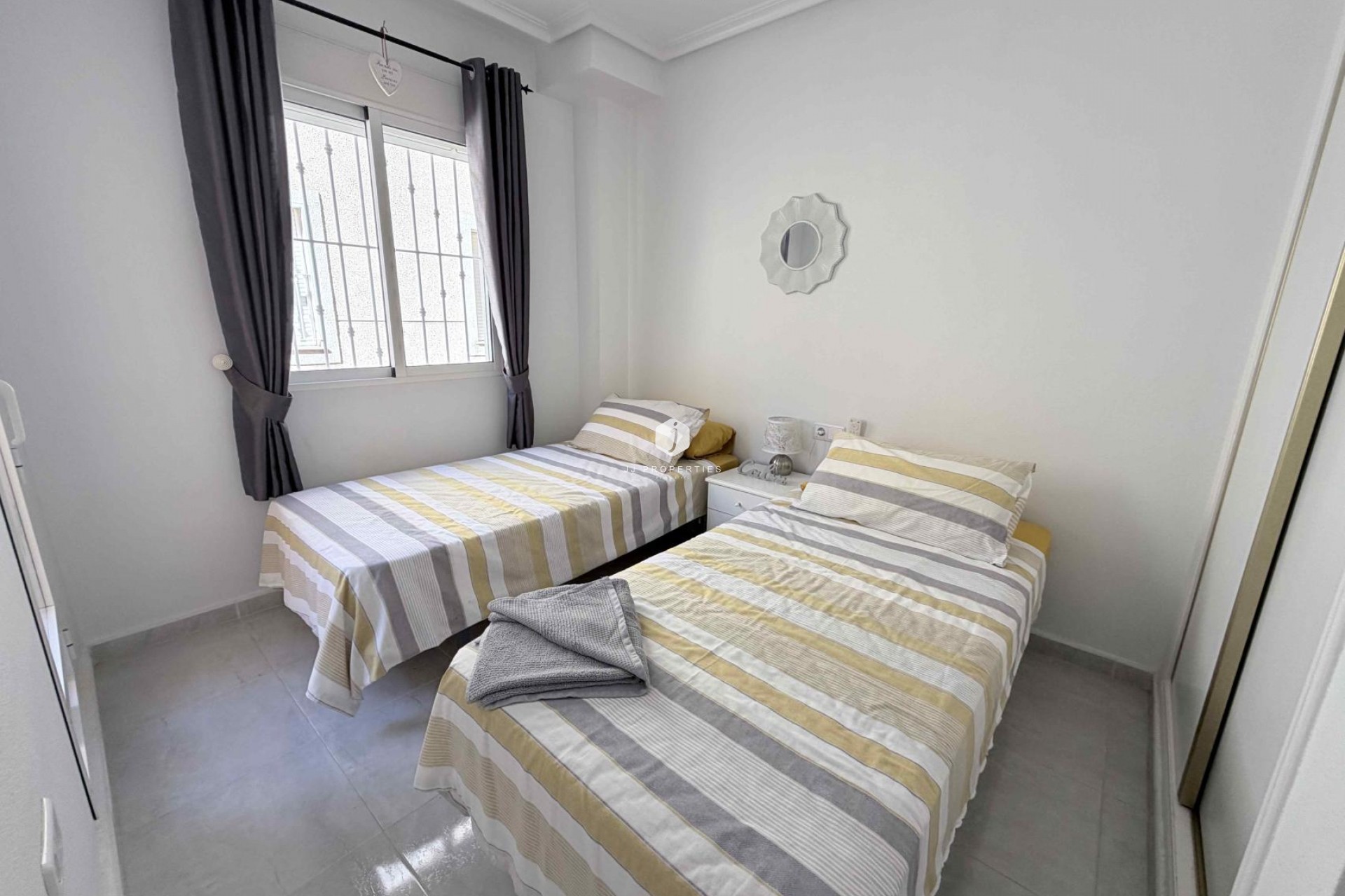 Tweedehands - Chalet -
Orihuela Costa - Costa Blanca