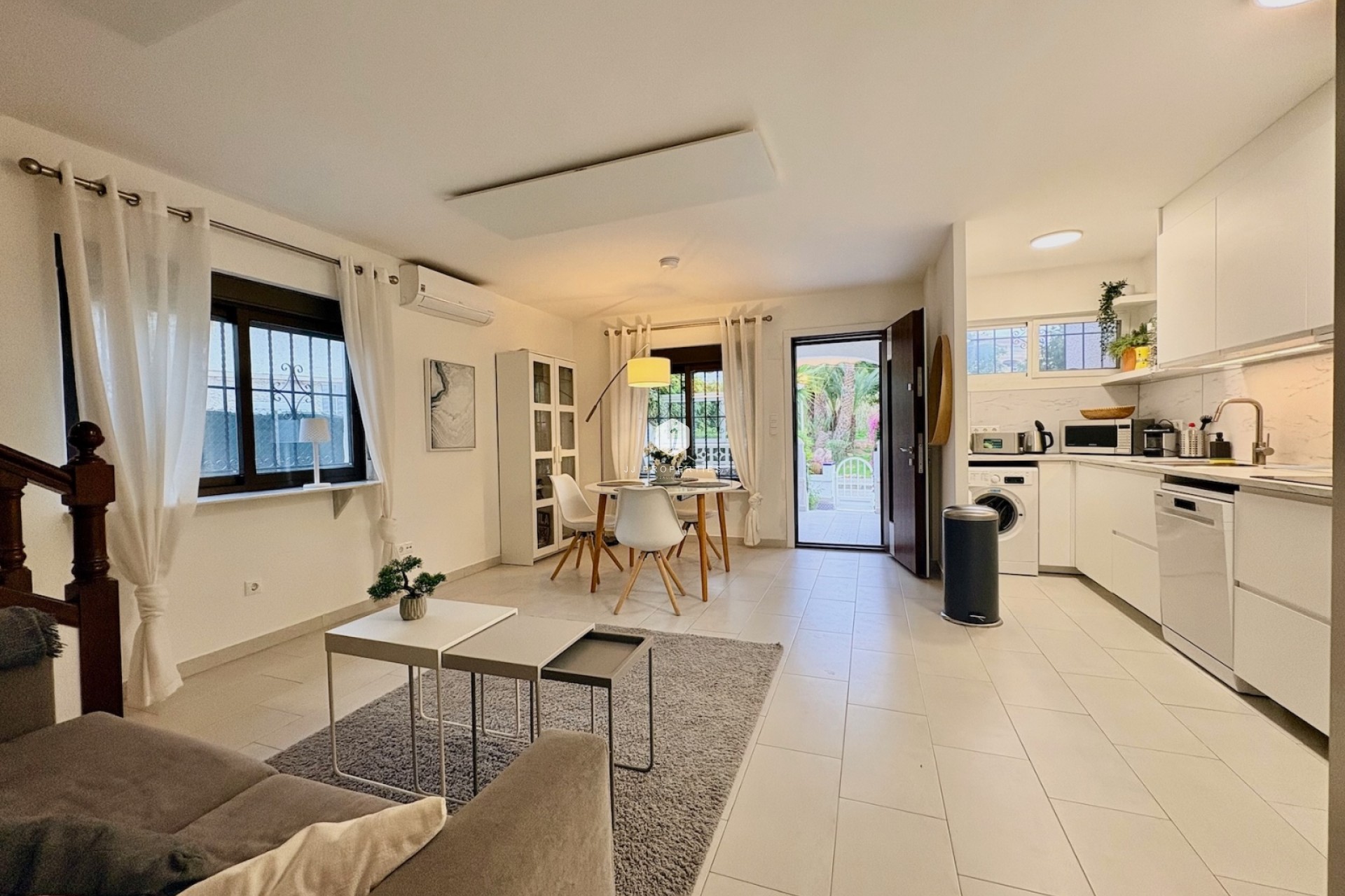 Tweedehands - Chalet -
Orihuela Costa - Costa Blanca