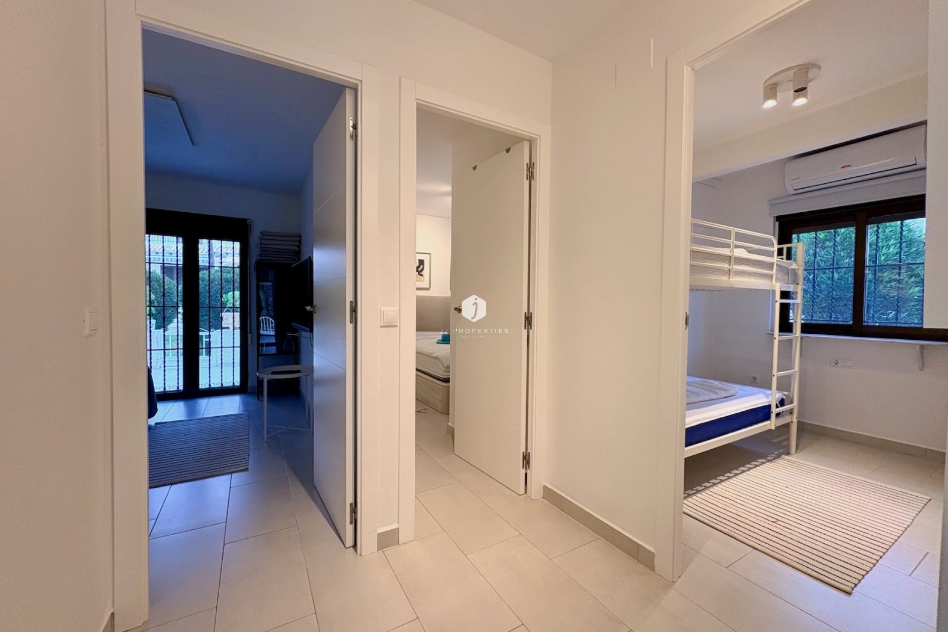 Tweedehands - Chalet -
Orihuela Costa - Costa Blanca