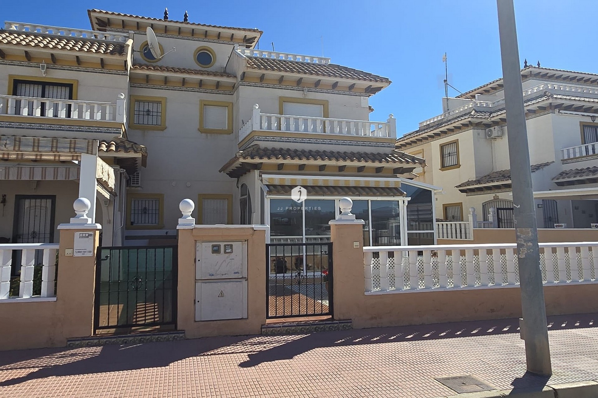 Tweedehands - Chalet -
Orihuela Costa - Costa Blanca