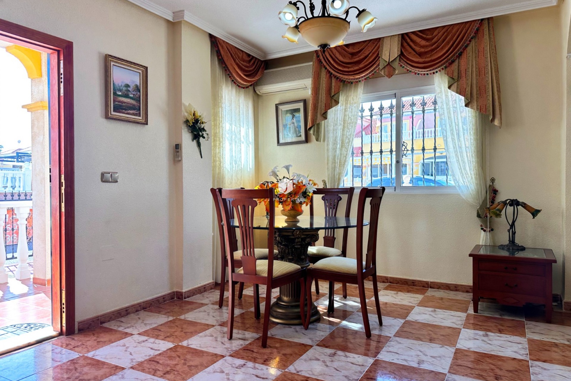 Tweedehands - Chalet -
Orihuela Costa - Costa Blanca