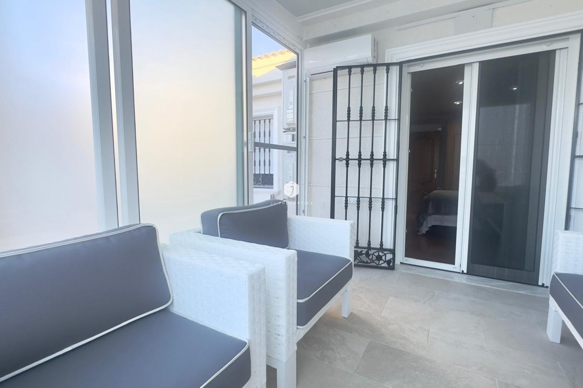 Tweedehands - Chalet -
Orihuela Costa - La Zenia