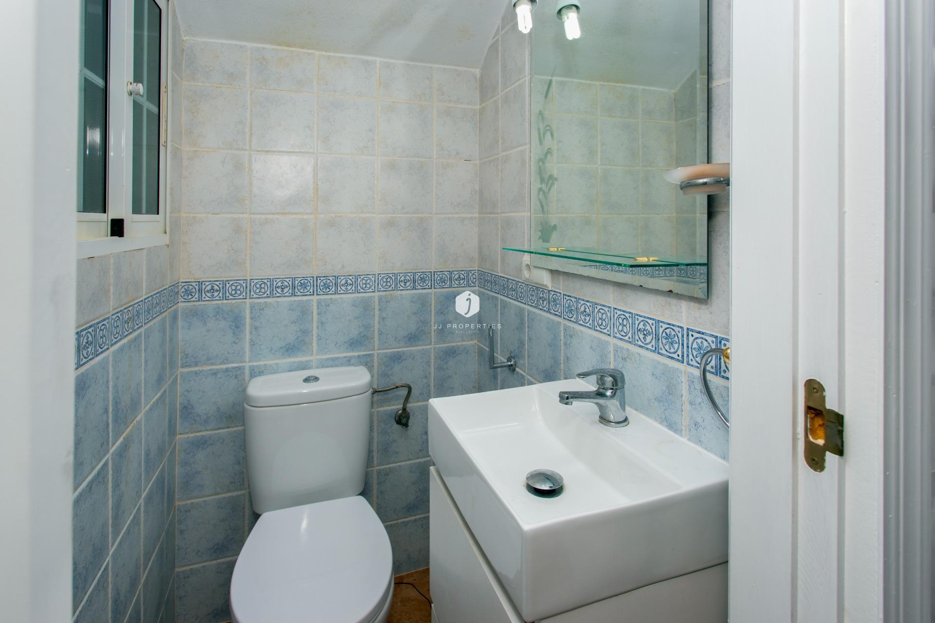 Tweedehands - Chalet -
Orihuela Costa - Las Filipinas