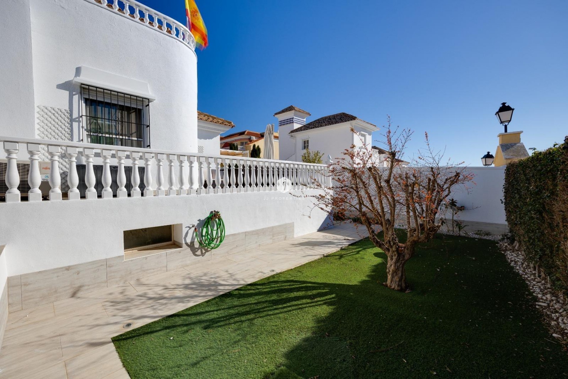Tweedehands - Chalet -
Orihuela Costa - Las Filipinas