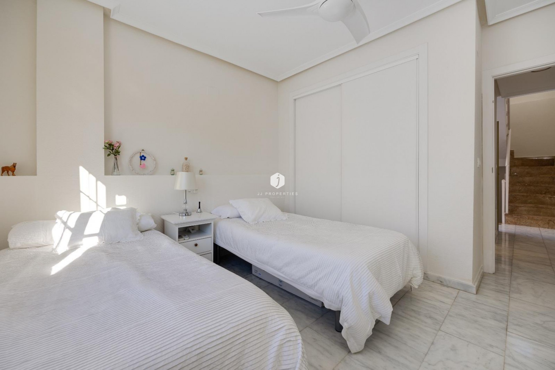 Tweedehands - Chalet -
Orihuela Costa - Las Filipinas