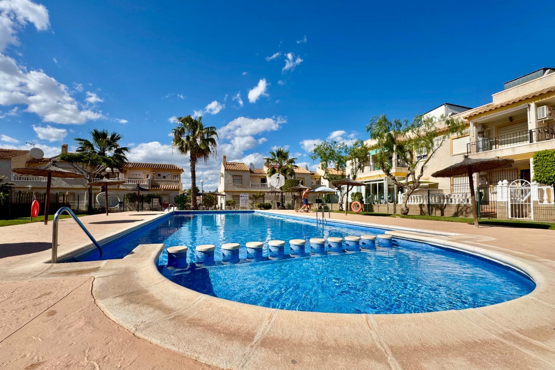 Tweedehands - Chalet -
Orihuela Costa - Las Filipinas