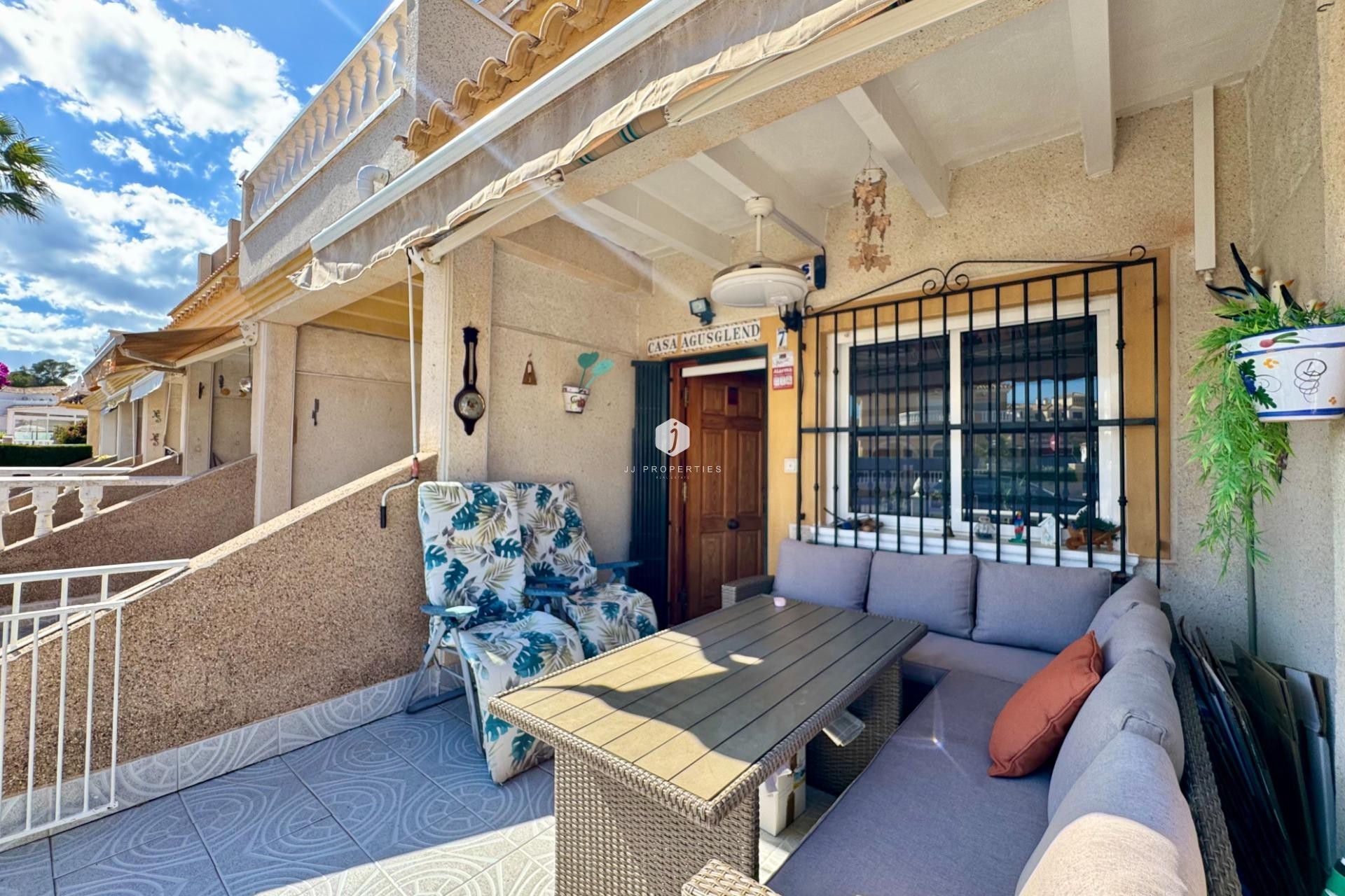 Tweedehands - Chalet -
Orihuela Costa - Las Filipinas