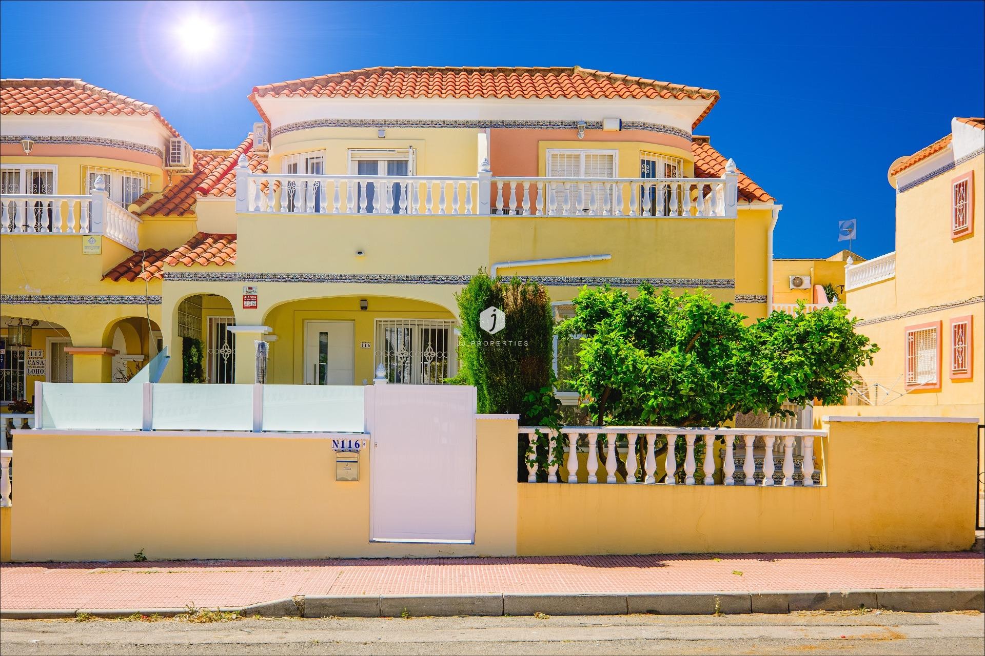 Tweedehands - Chalet -
Orihuela Costa - Las Filipinas