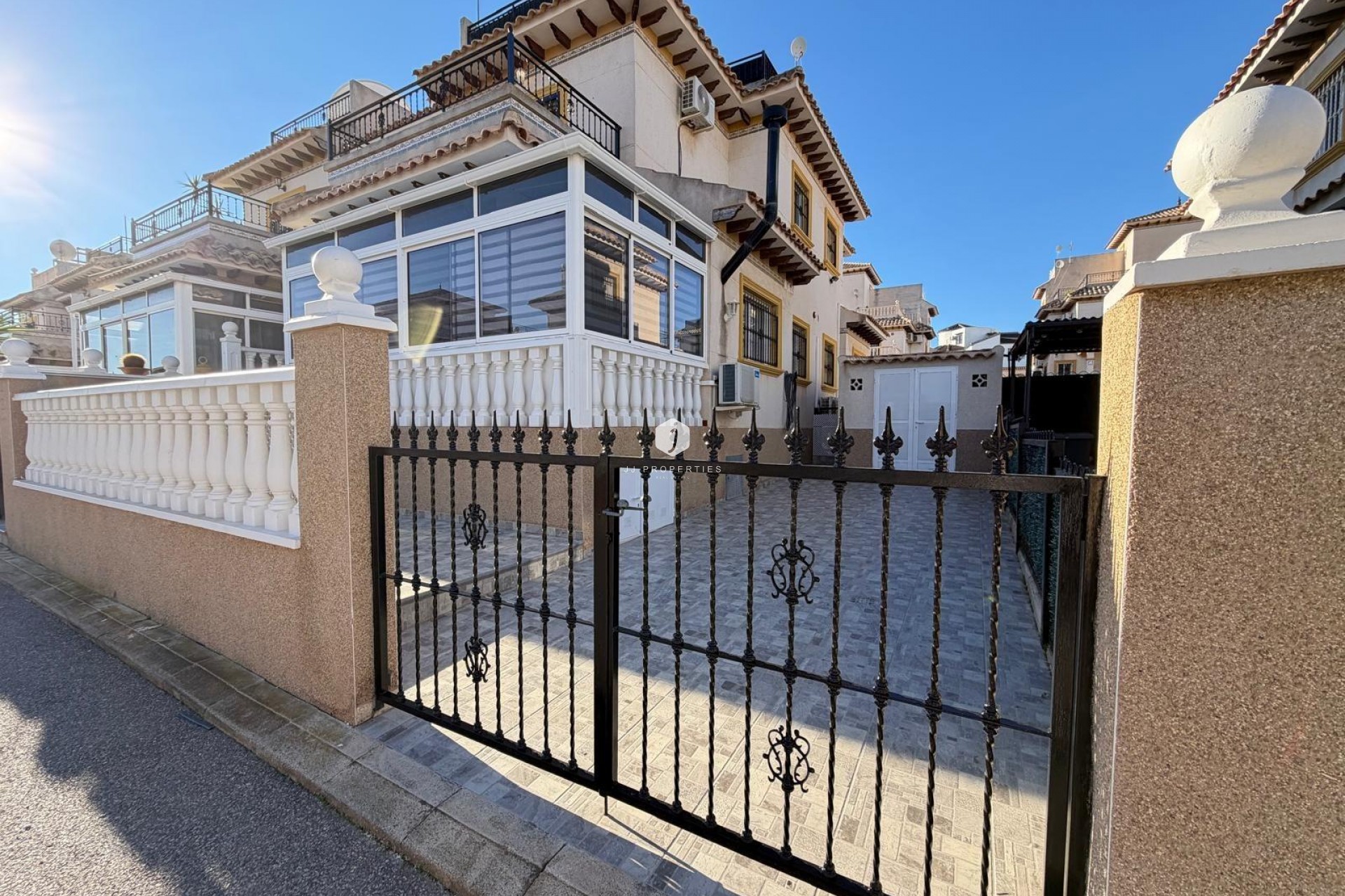 Tweedehands - Chalet -
Orihuela Costa - Las Filipinas