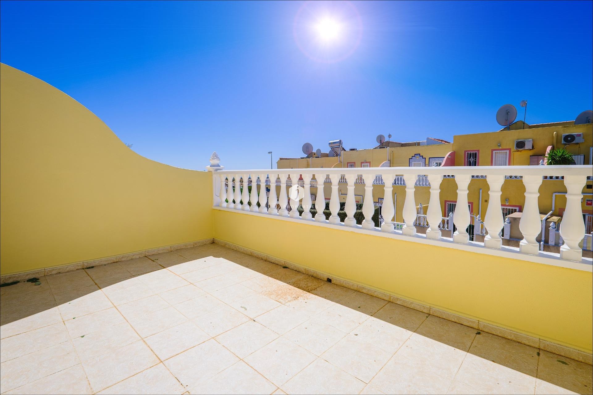 Tweedehands - Chalet -
Orihuela Costa - Las Filipinas