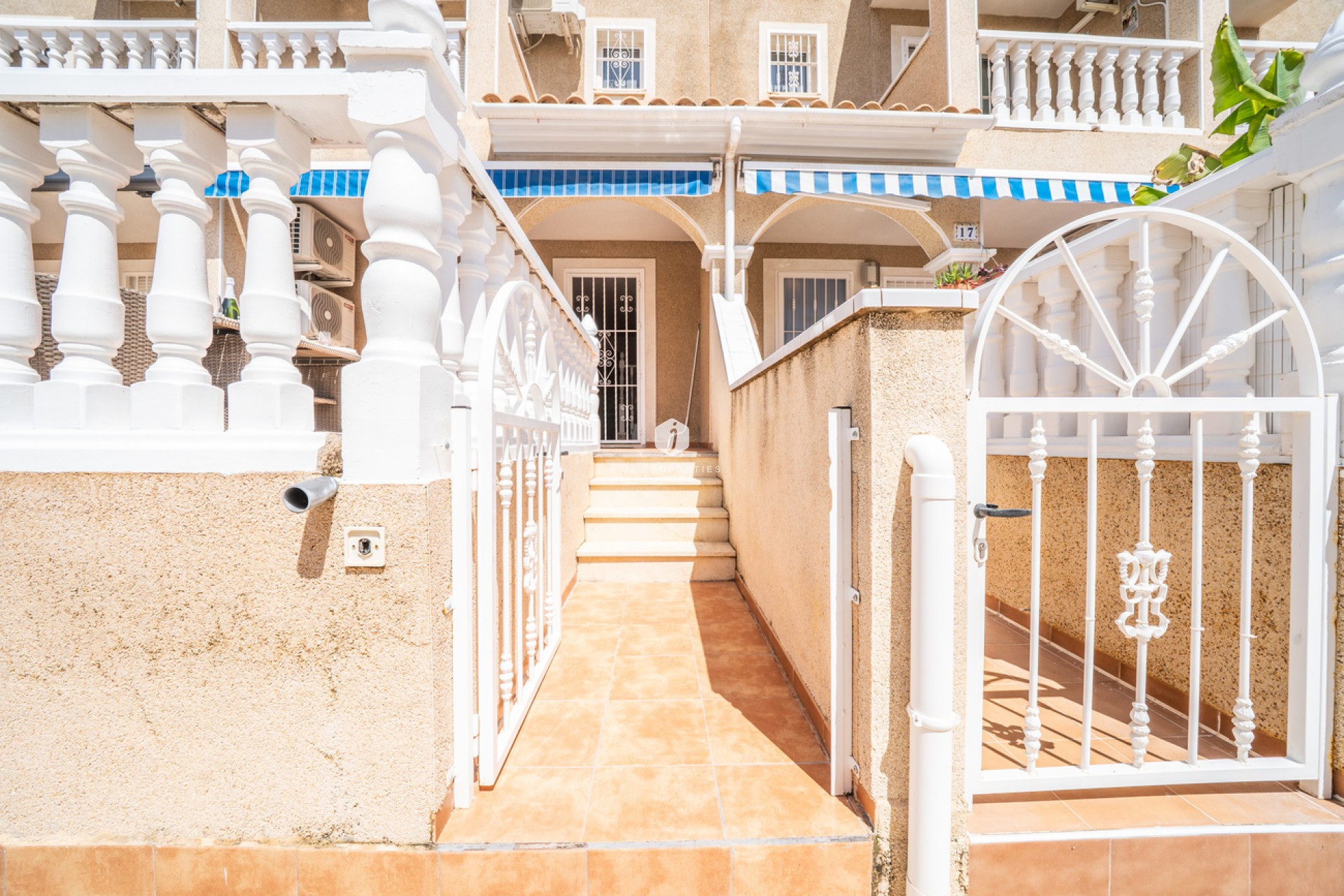 Tweedehands - Chalet -
Orihuela Costa - Los Almendros - La Florida