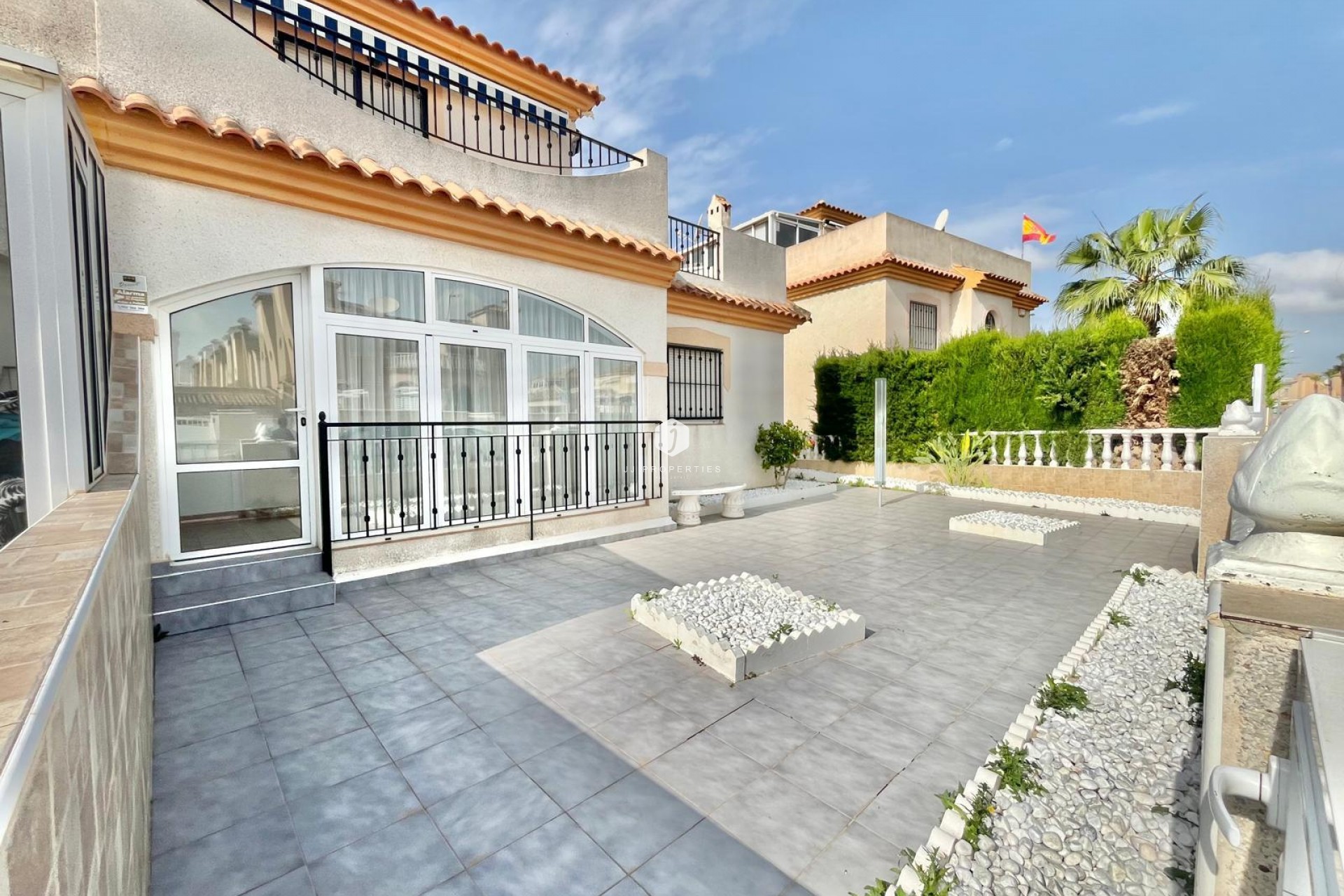 Tweedehands - Chalet -
Orihuela Costa - Playa Flamenca