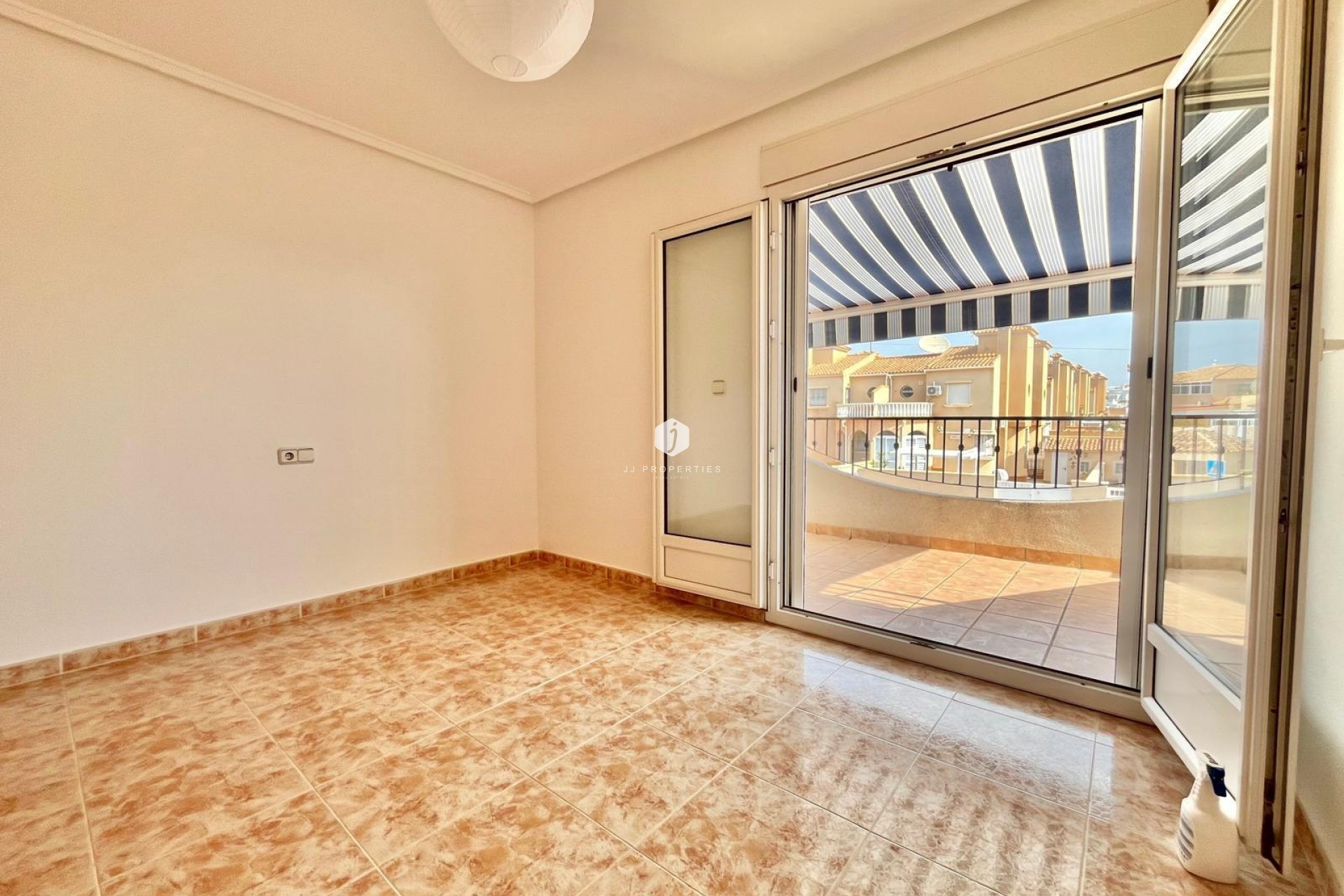 Tweedehands - Chalet -
Orihuela Costa - Playa Flamenca