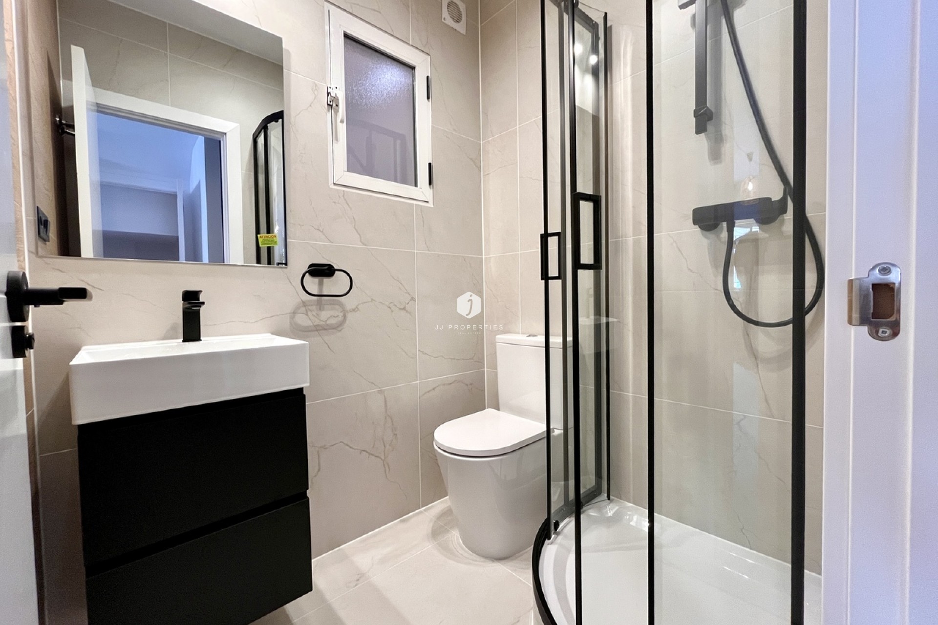 Tweedehands - Chalet -
Playa Flamenca - Costa Blanca