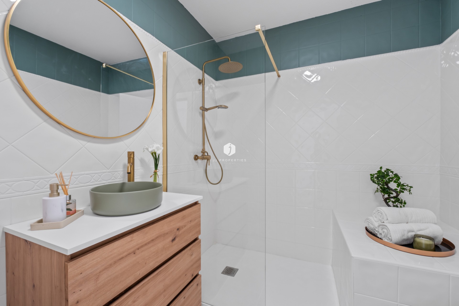 Tweedehands - Chalet -
Playa Flamenca - Costa Blanca