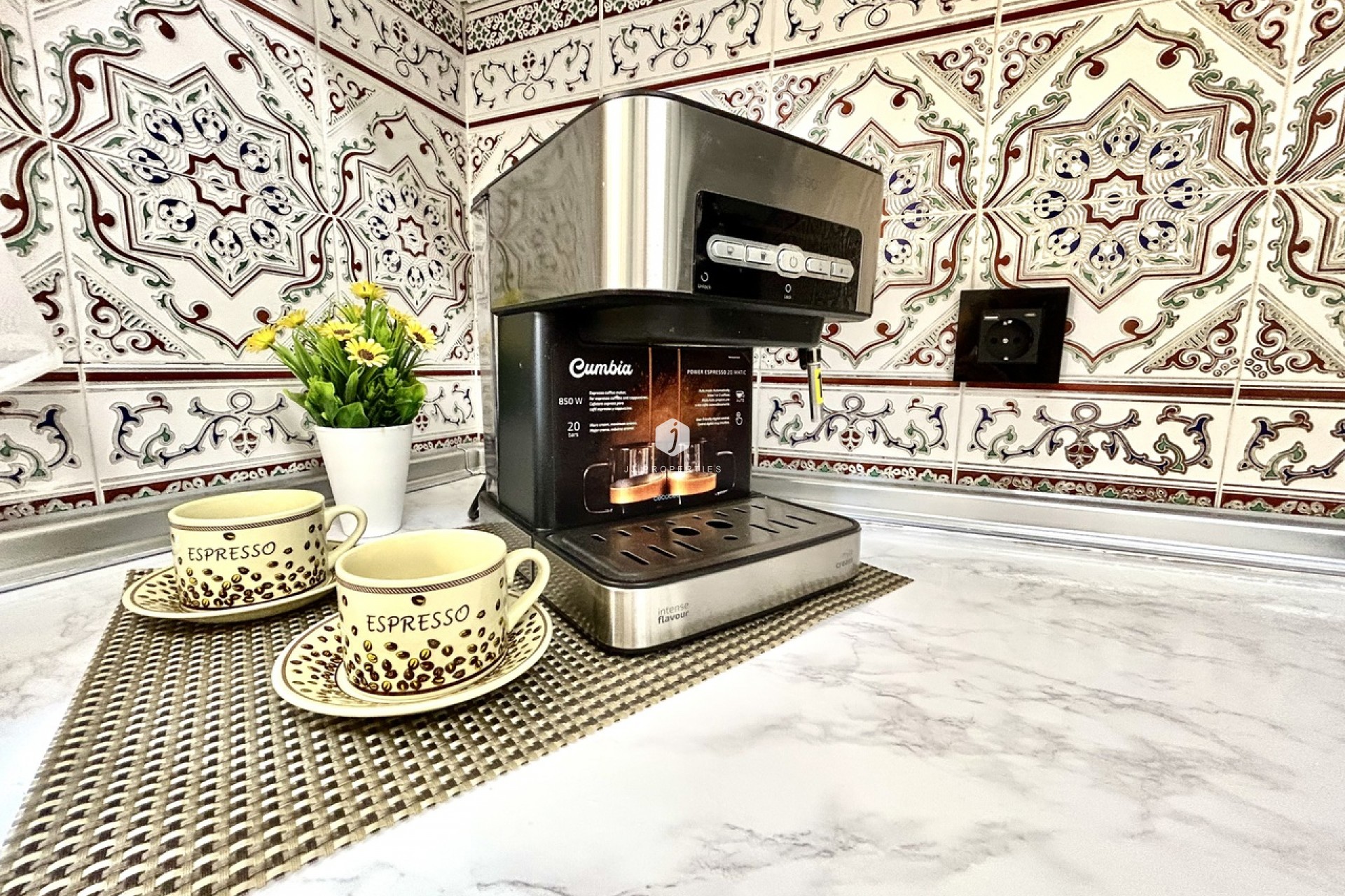 Tweedehands - Chalet -
Playa Flamenca - Costa Blanca