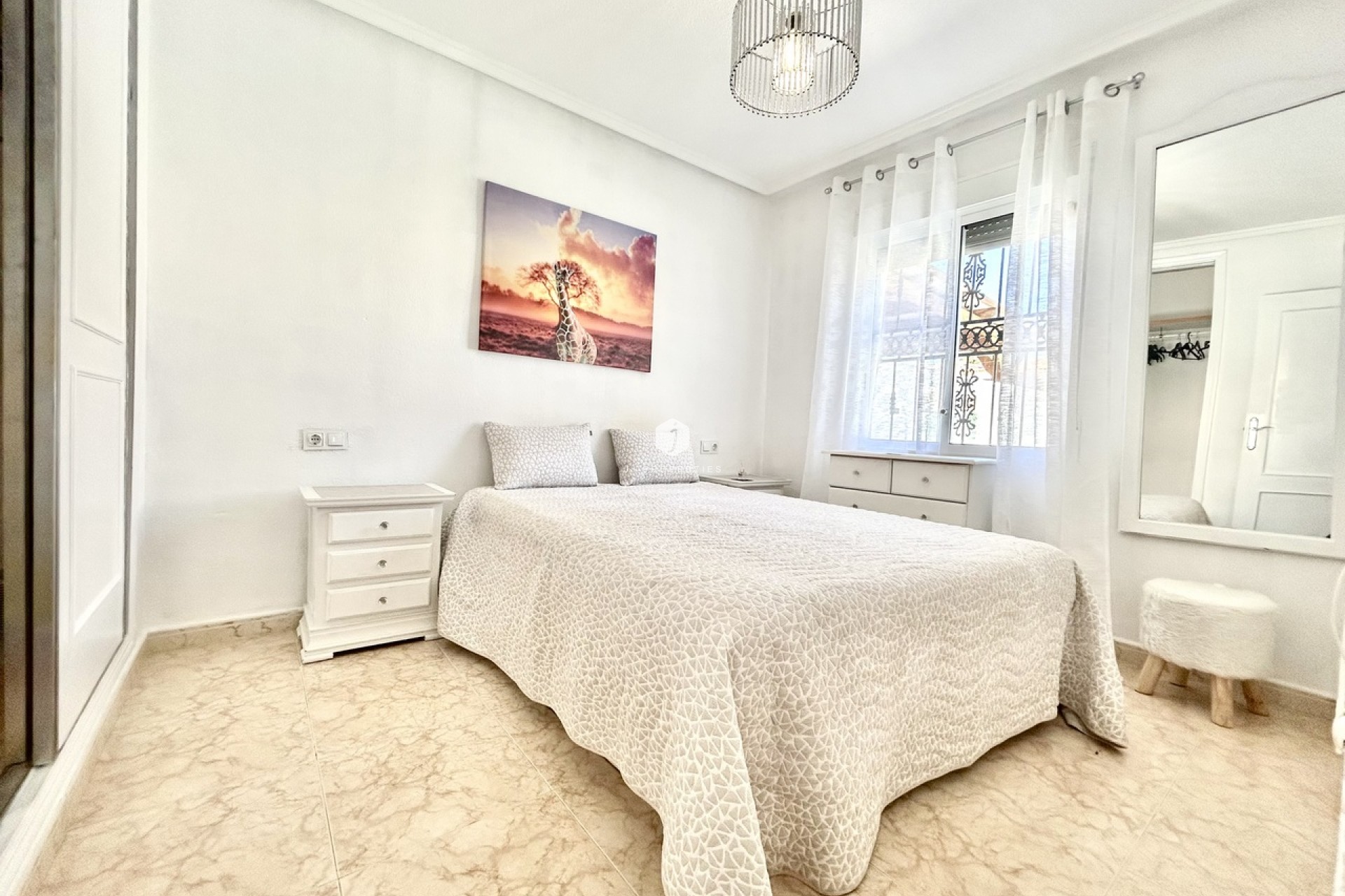 Tweedehands - Chalet -
Punta Prima - Costa Blanca