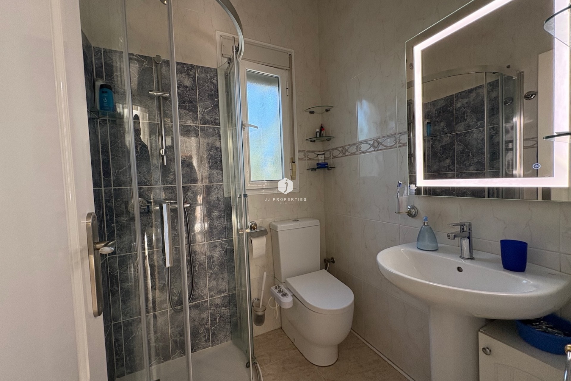 Tweedehands - Chalet -
Rojales - Inland