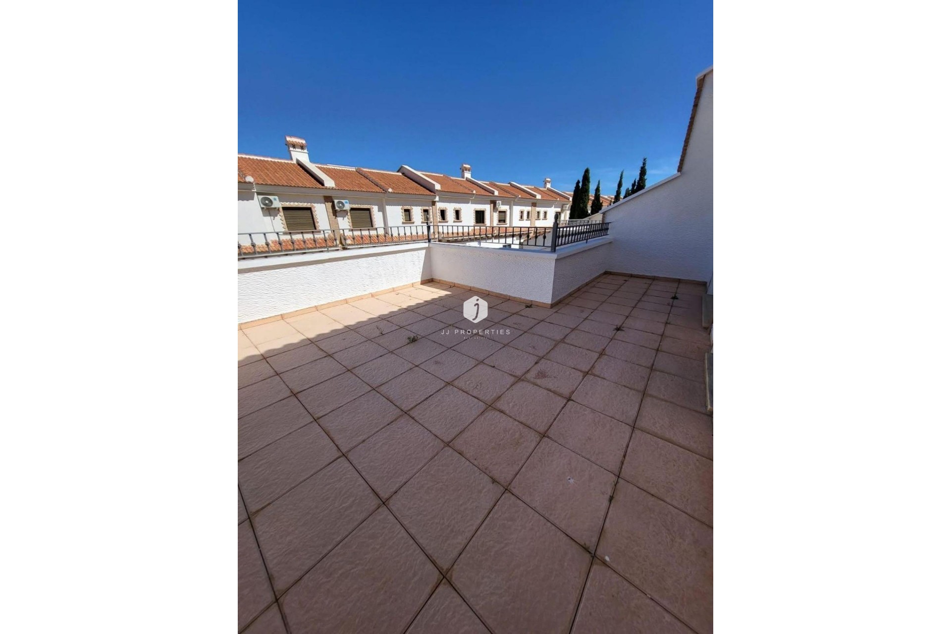 Tweedehands - Chalet -
San Miguel de Salinas - Ciudad De Las Comunicaciones