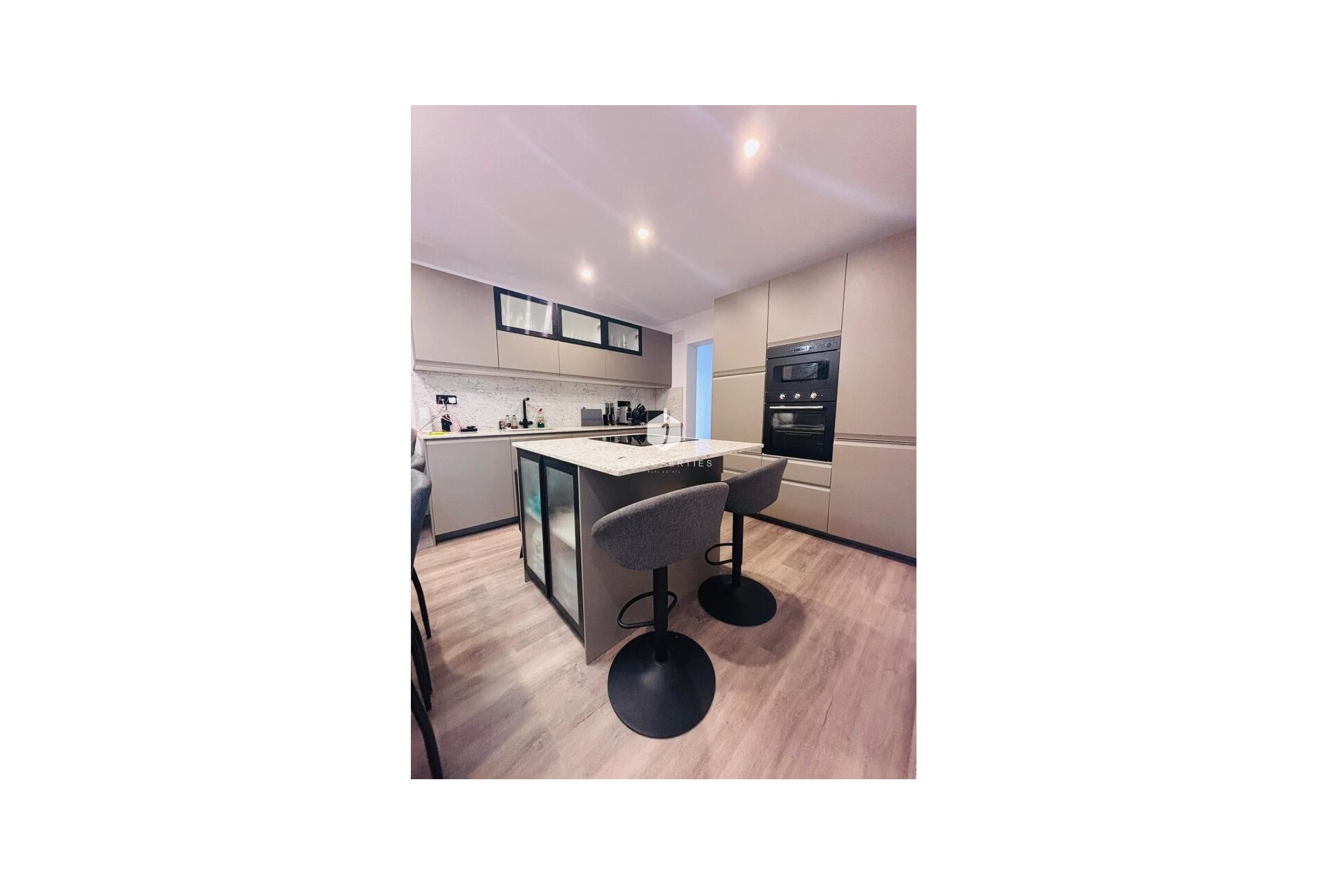 Tweedehands - Chalet -
San Miguel de Salinas - Inland