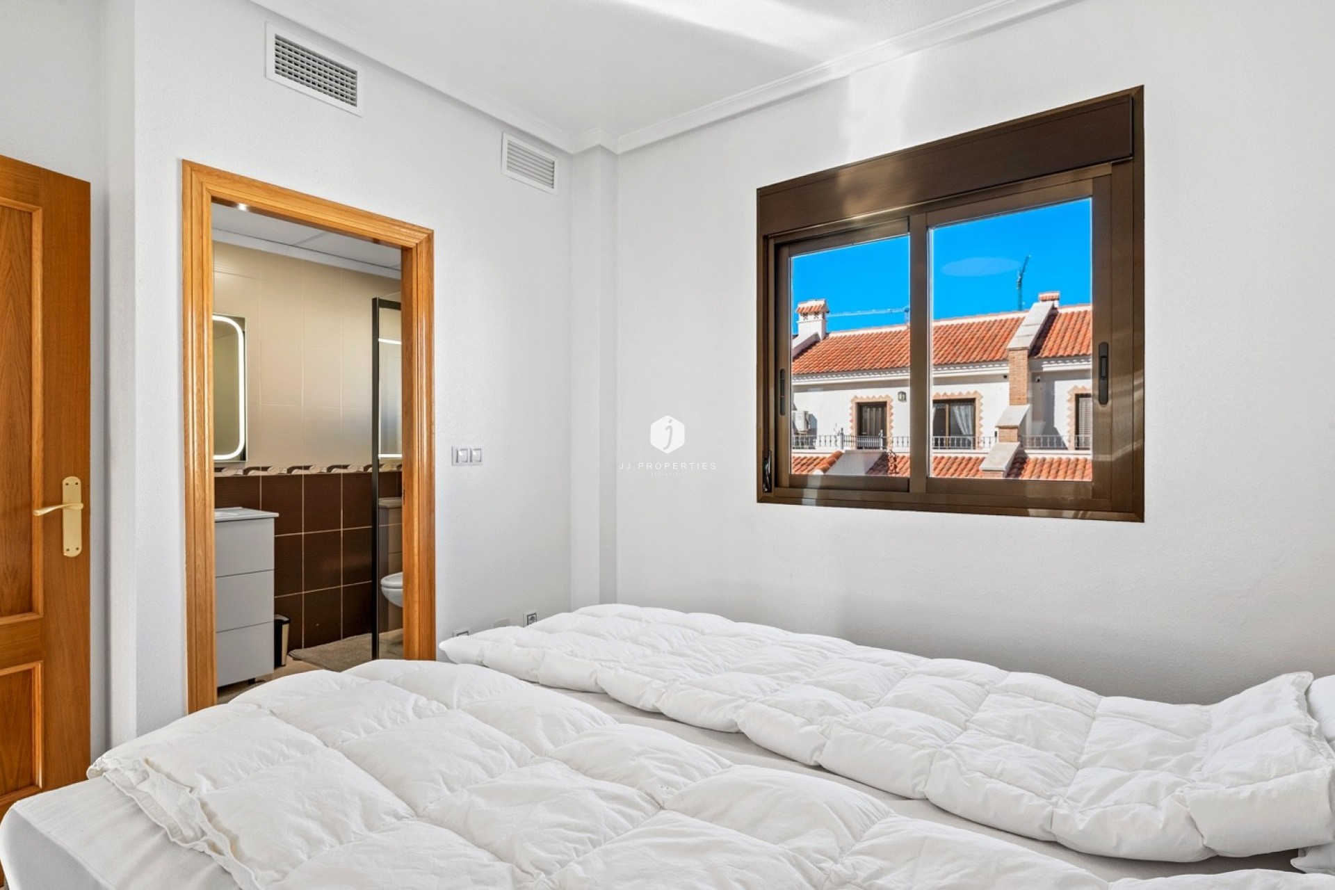 Tweedehands - Chalet -
San Miguel de Salinas - Inland