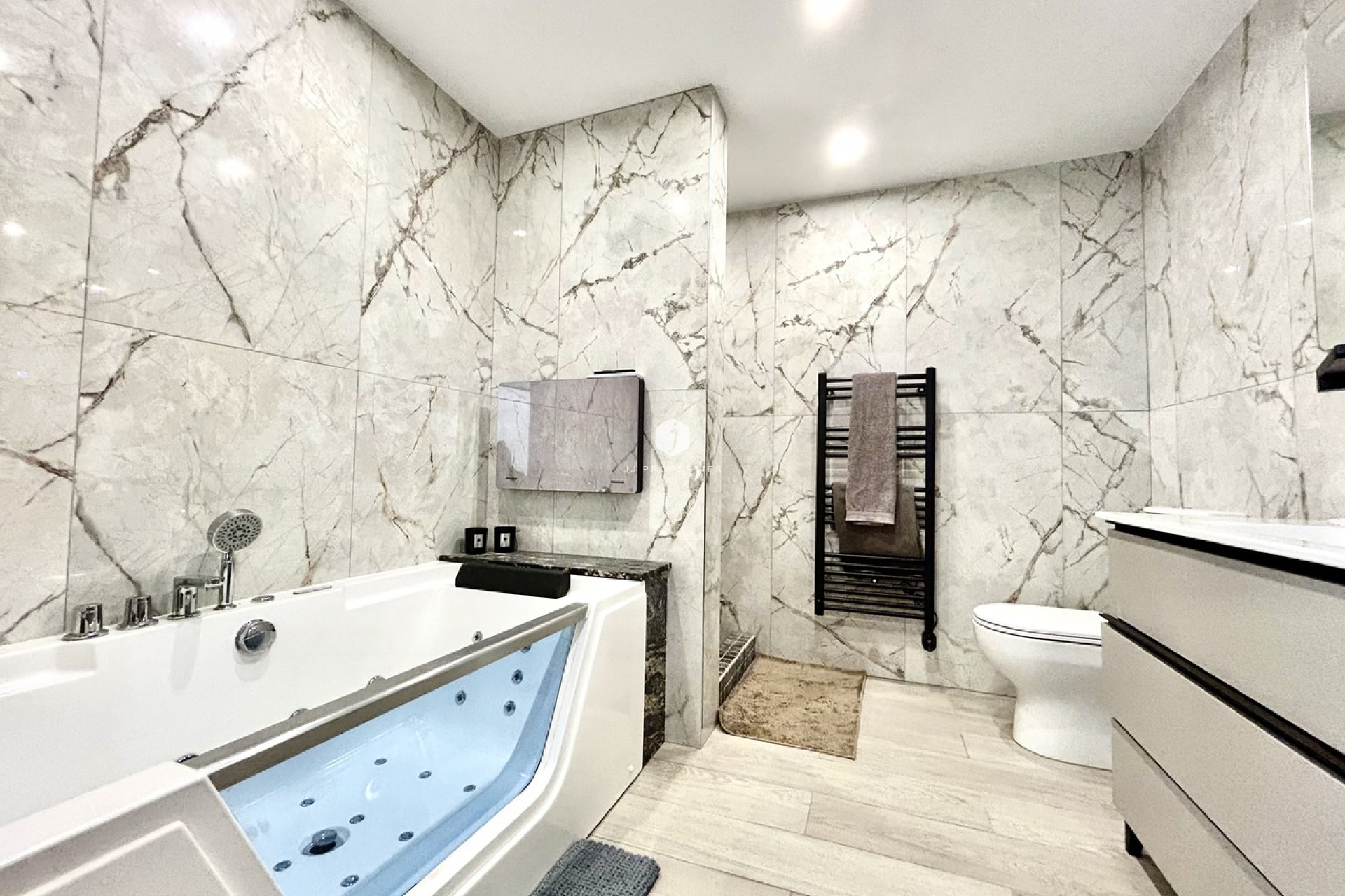 Tweedehands - Chalet -
San Miguel de Salinas - Inland