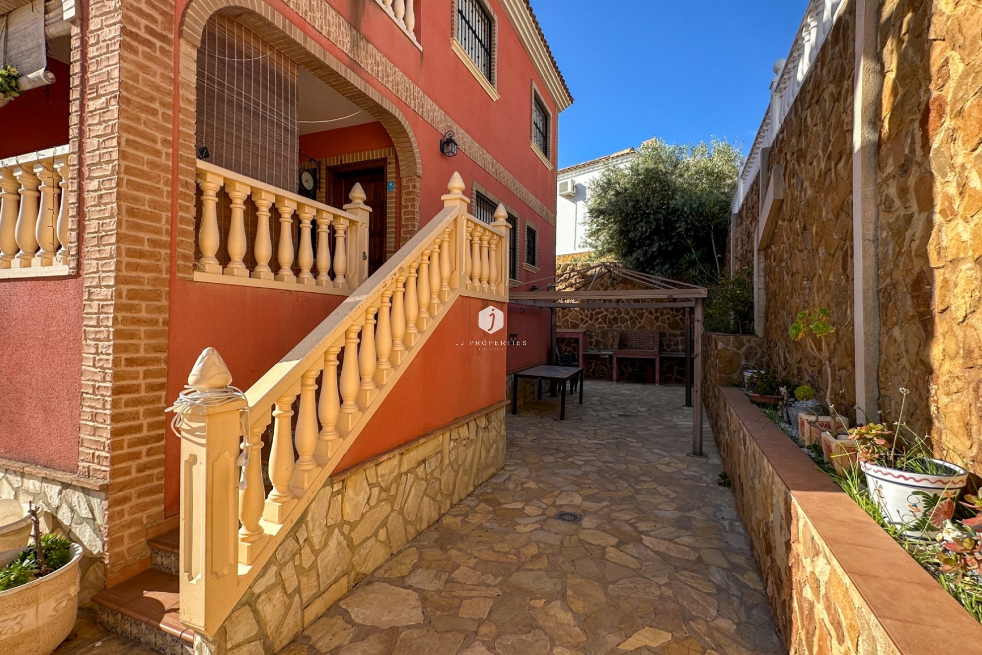 Tweedehands - Chalet -
San Miguel de Salinas - Inland