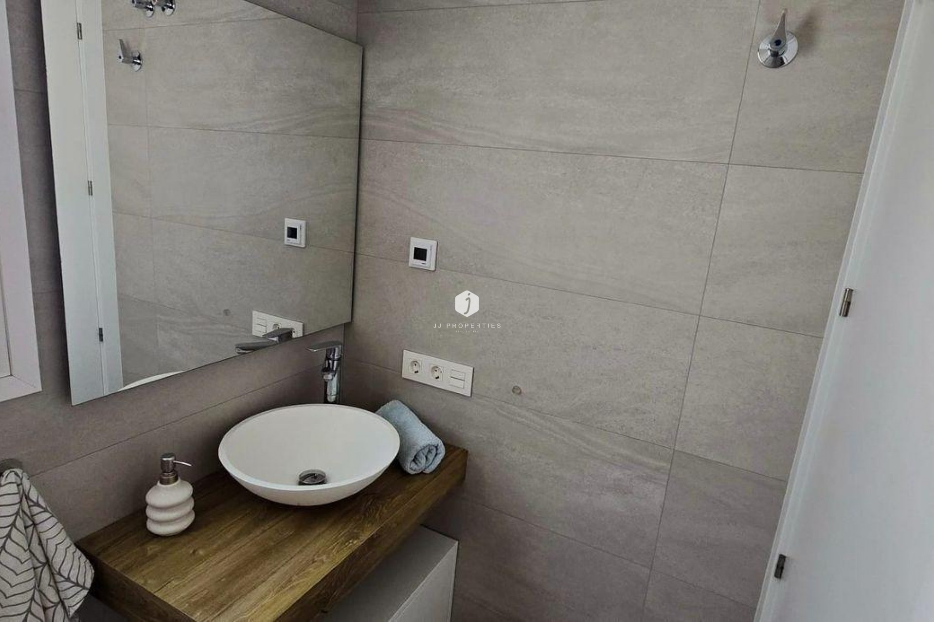 Tweedehands - Chalet -
Torrevieja - aguas nuevas