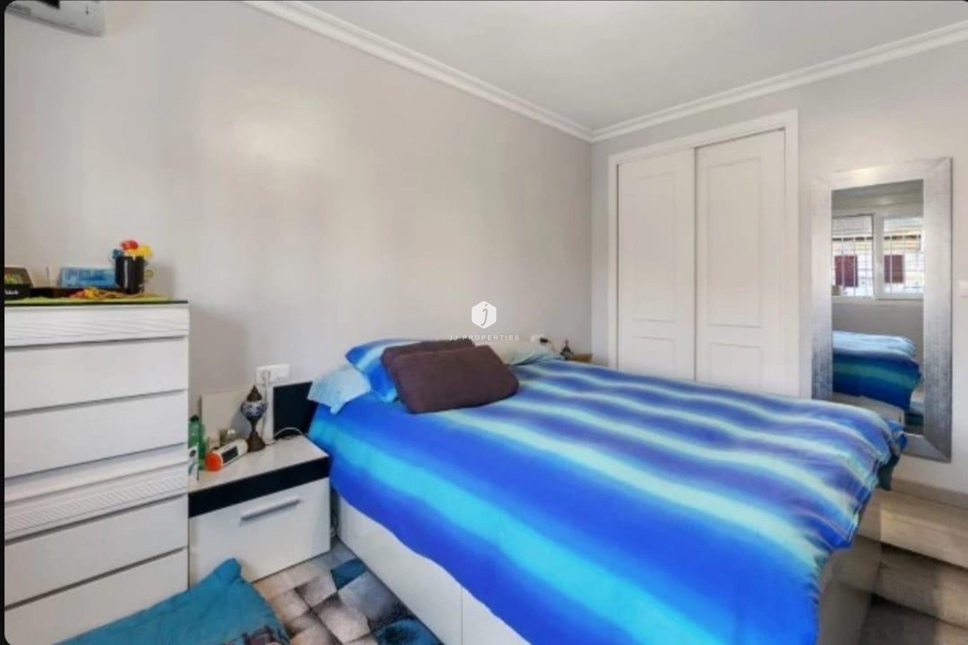 Tweedehands - Chalet -
Torrevieja - aguas nuevas