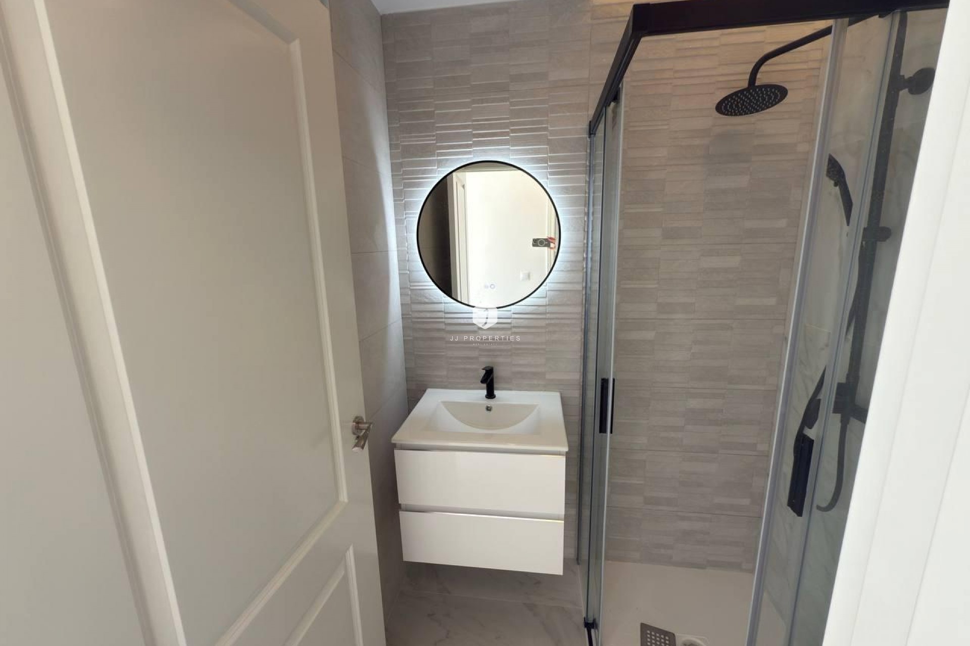 Tweedehands - Chalet -
Torrevieja - aguas nuevas