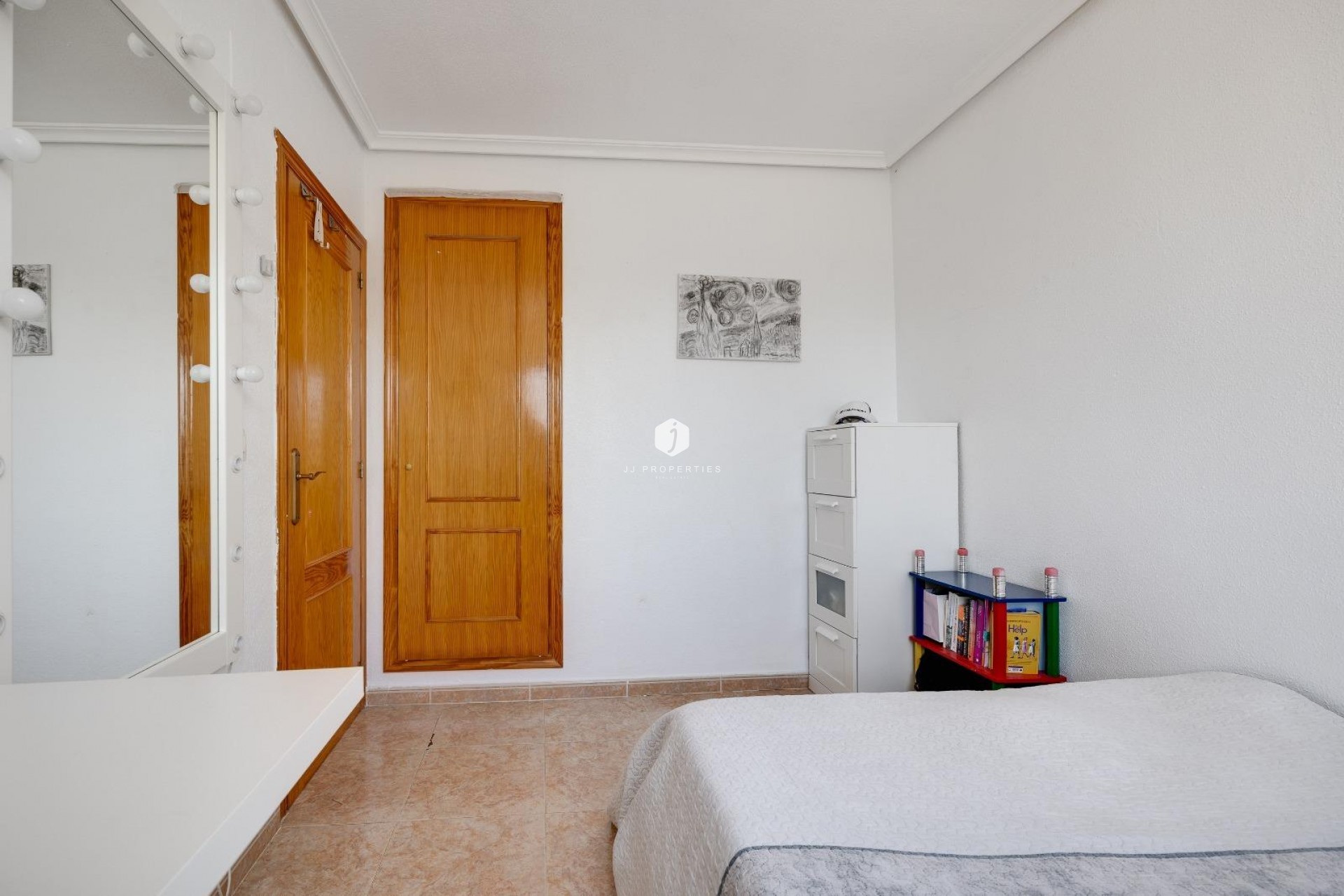 Tweedehands - Chalet -
Torrevieja - aguas nuevas