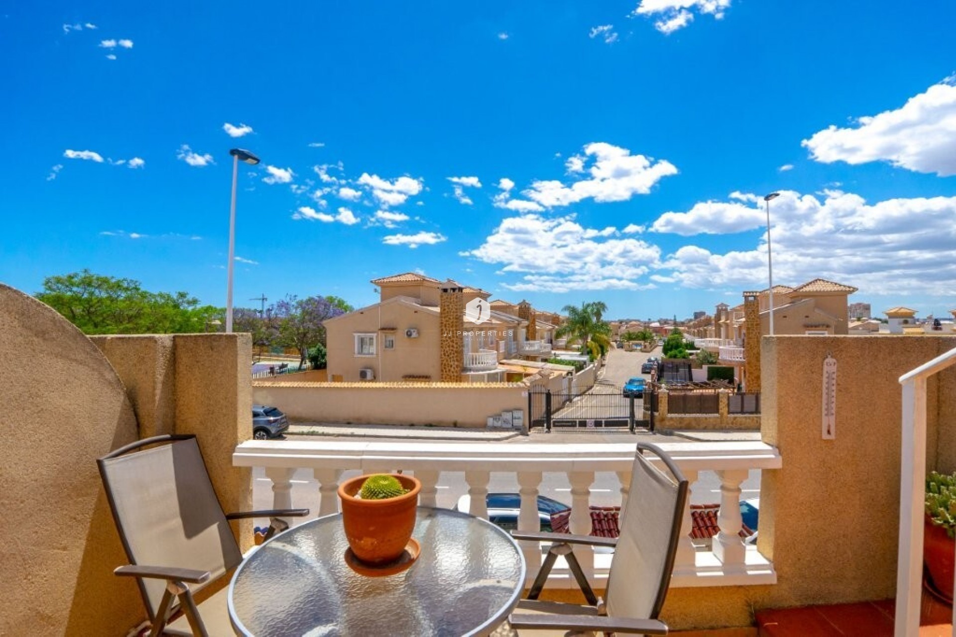 Tweedehands - Chalet -
Torrevieja - aguas nuevas