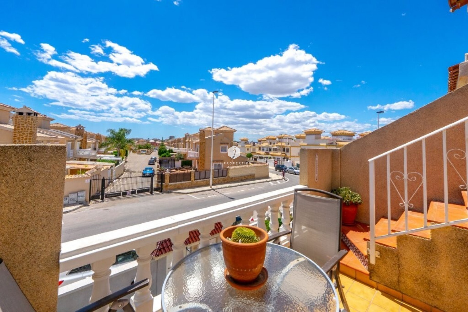 Tweedehands - Chalet -
Torrevieja - aguas nuevas