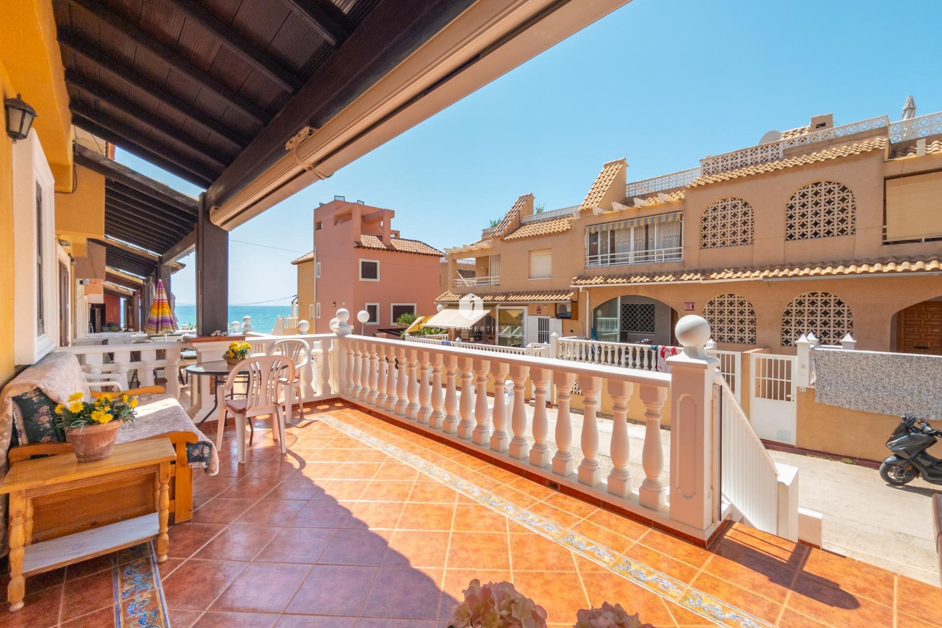 Tweedehands - Chalet -
Torrevieja - Cabo cervera