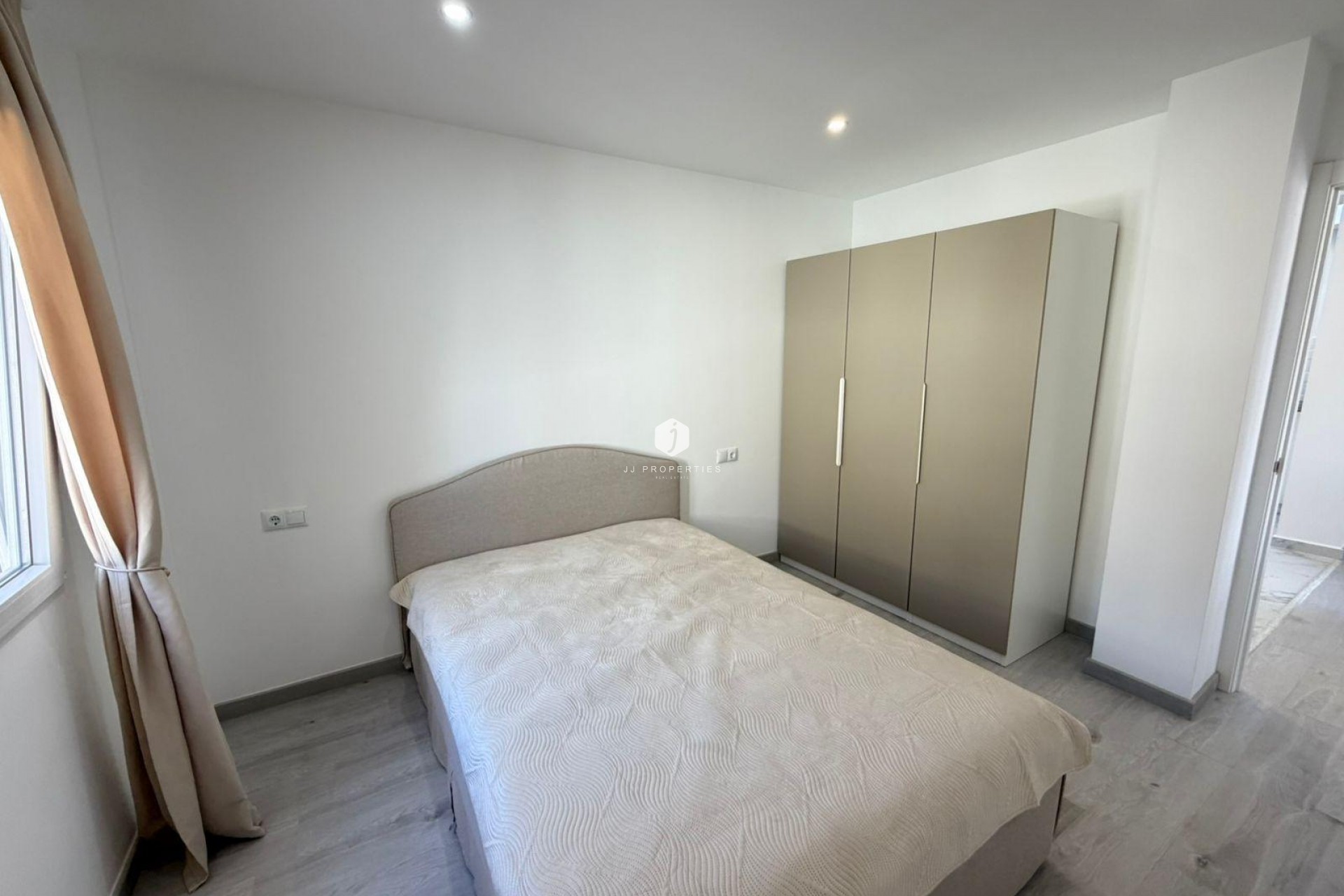 Tweedehands - Chalet -
Torrevieja - Cabo cervera