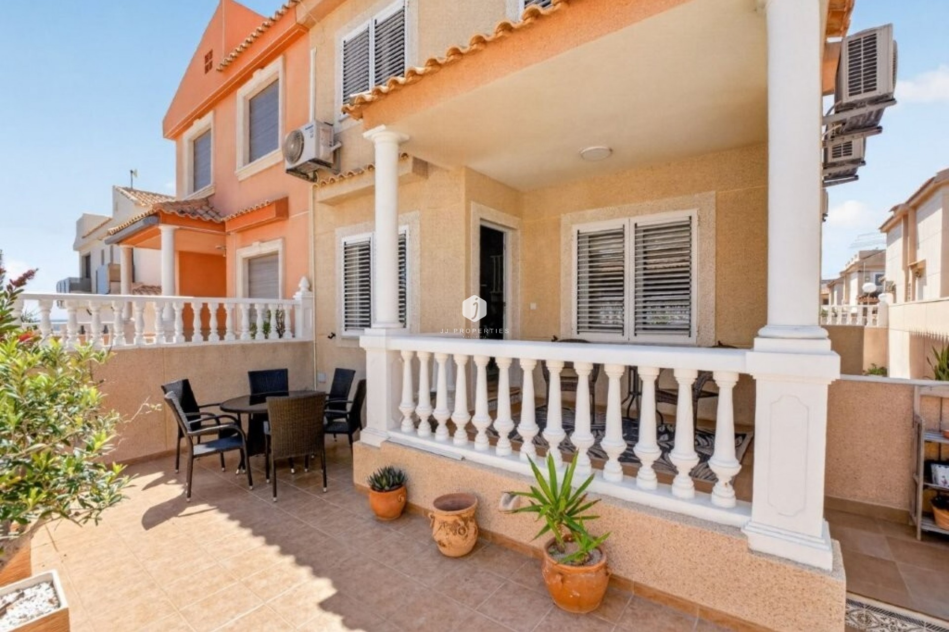 Tweedehands - Chalet -
Torrevieja - Cabo cervera
