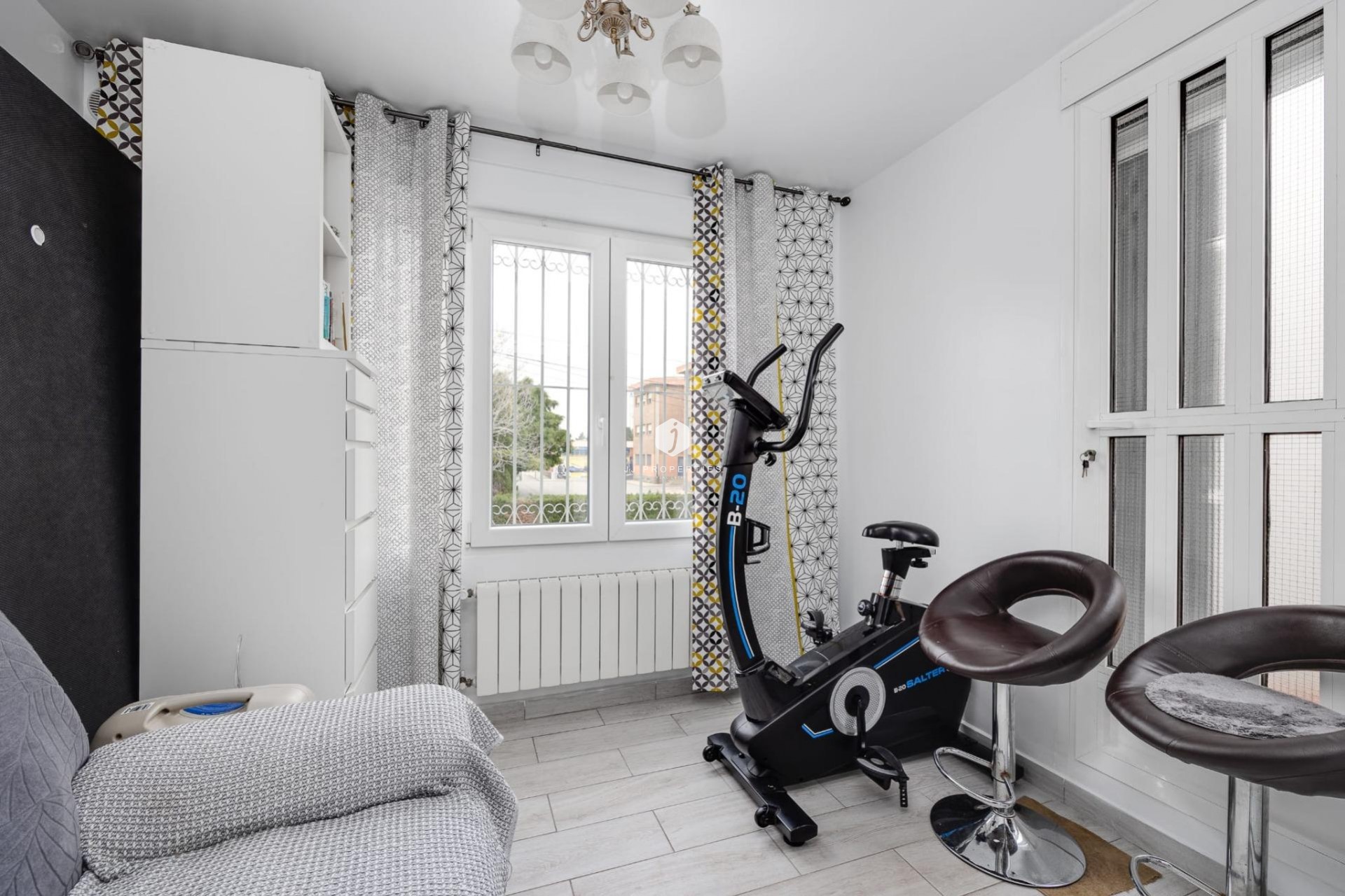 Tweedehands - Chalet -
Torrevieja - Calas blanca