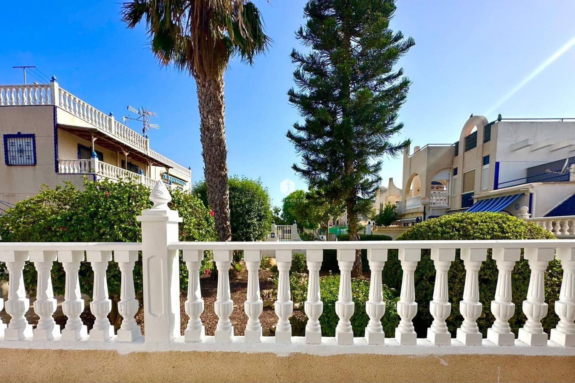 Tweedehands - Chalet -
Torrevieja - Carrefour