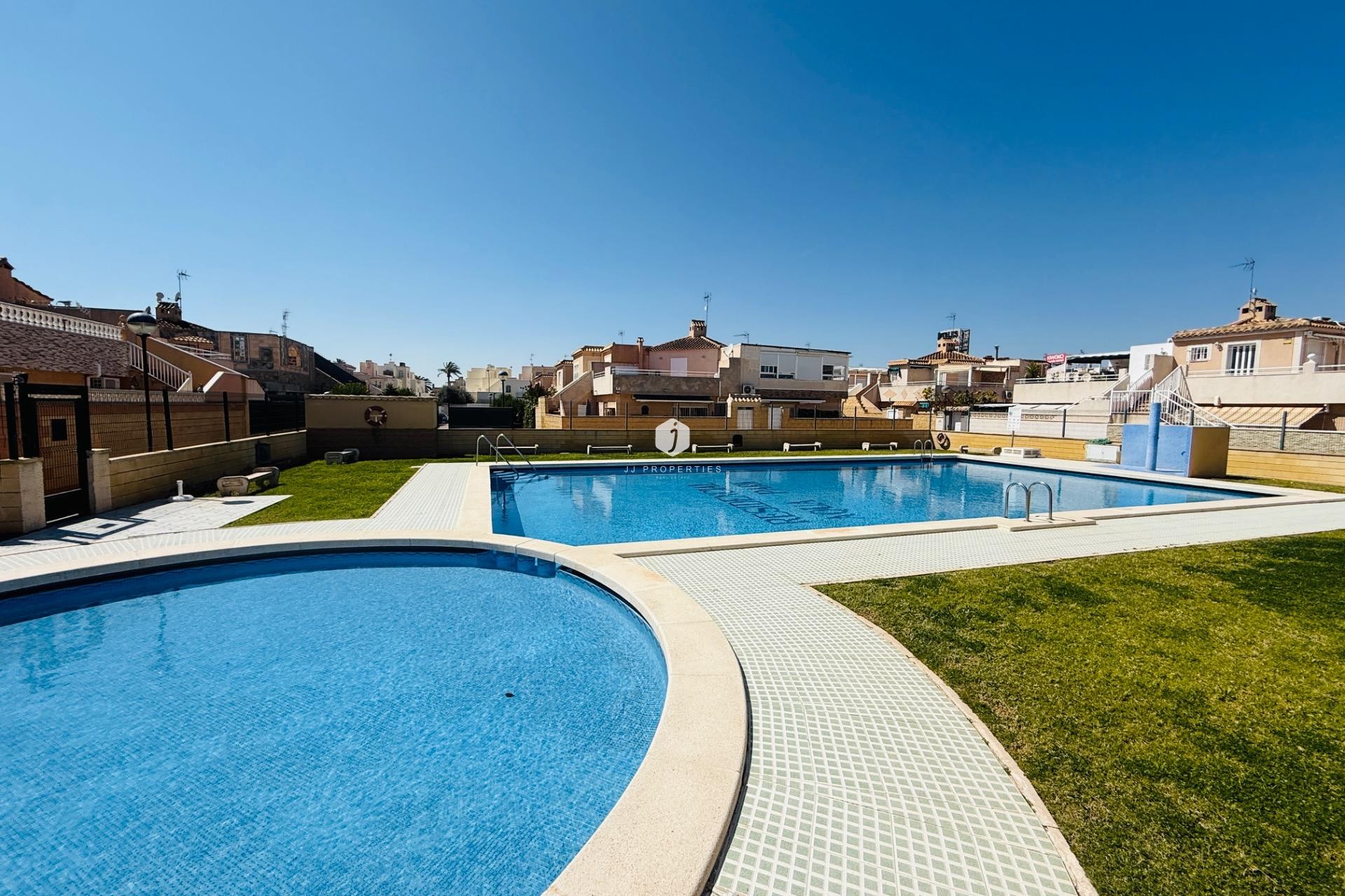 Tweedehands - Chalet -
Torrevieja - Carrefour